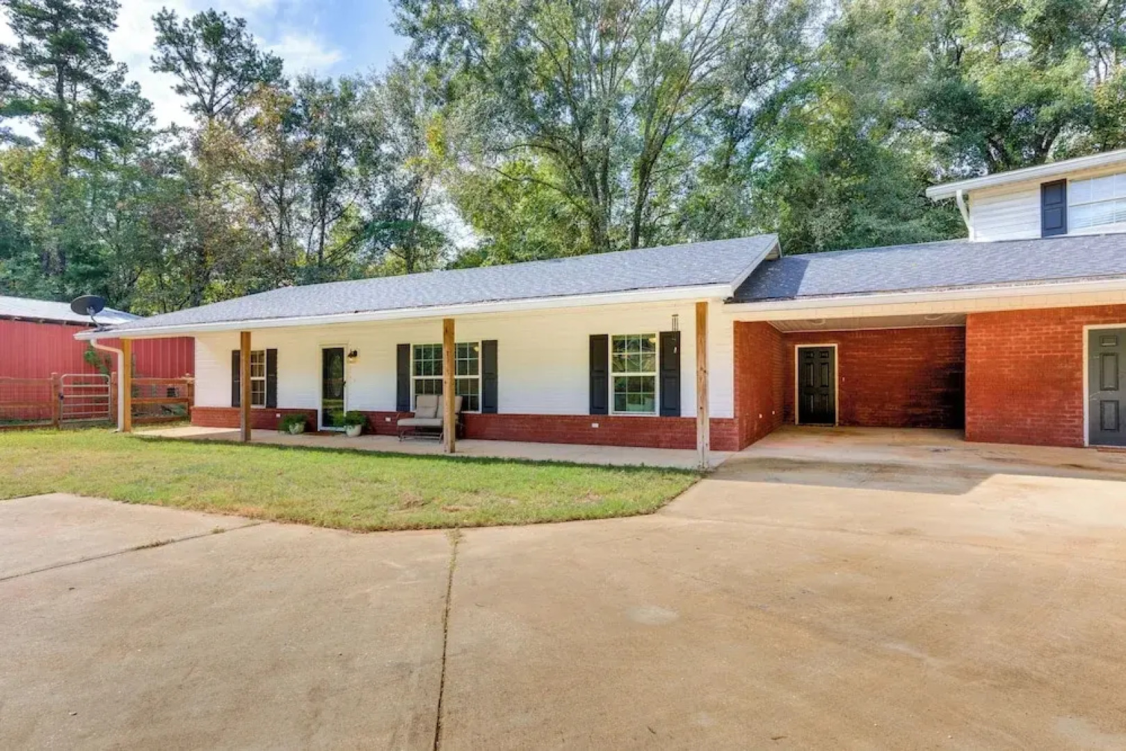 Rural Retreat w/ Covered Porch Near Jackson