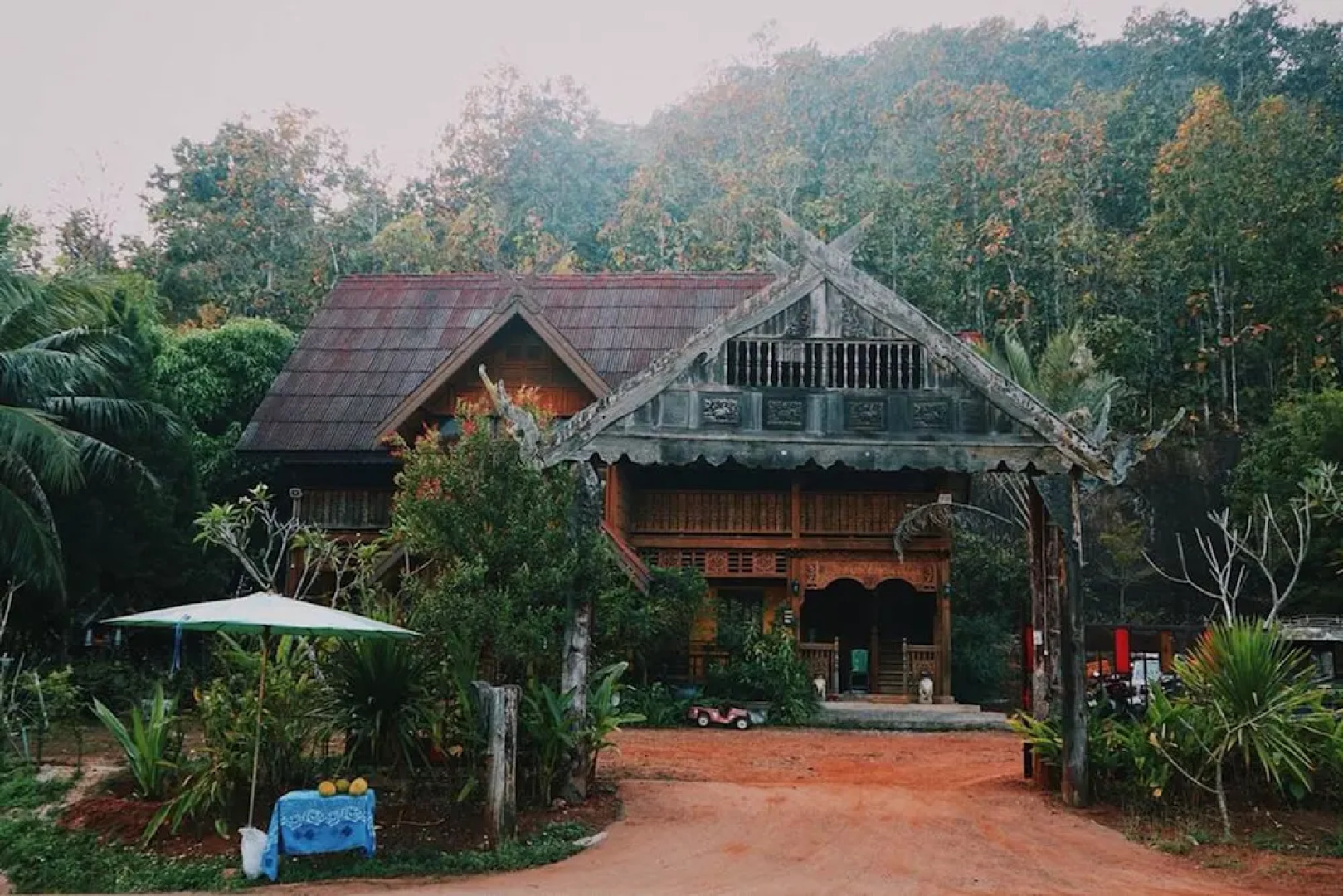 Crossroads House - Hostel