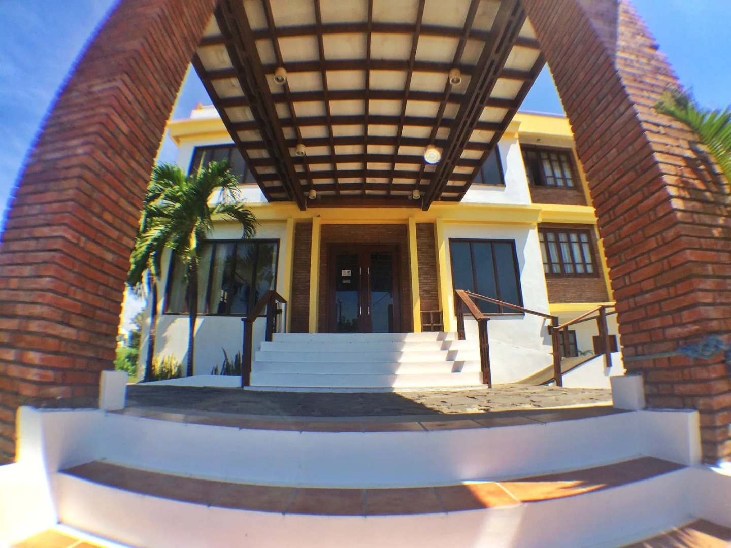 Mango Valley Hotel 1