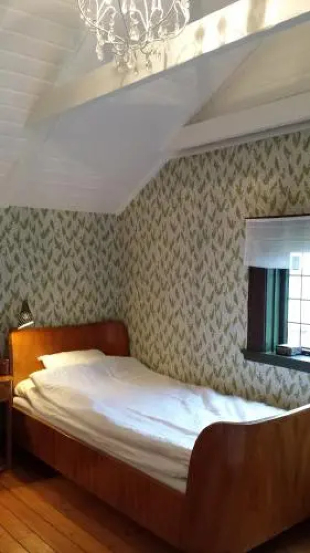 Havsnära 1700-tals Timmerstuga