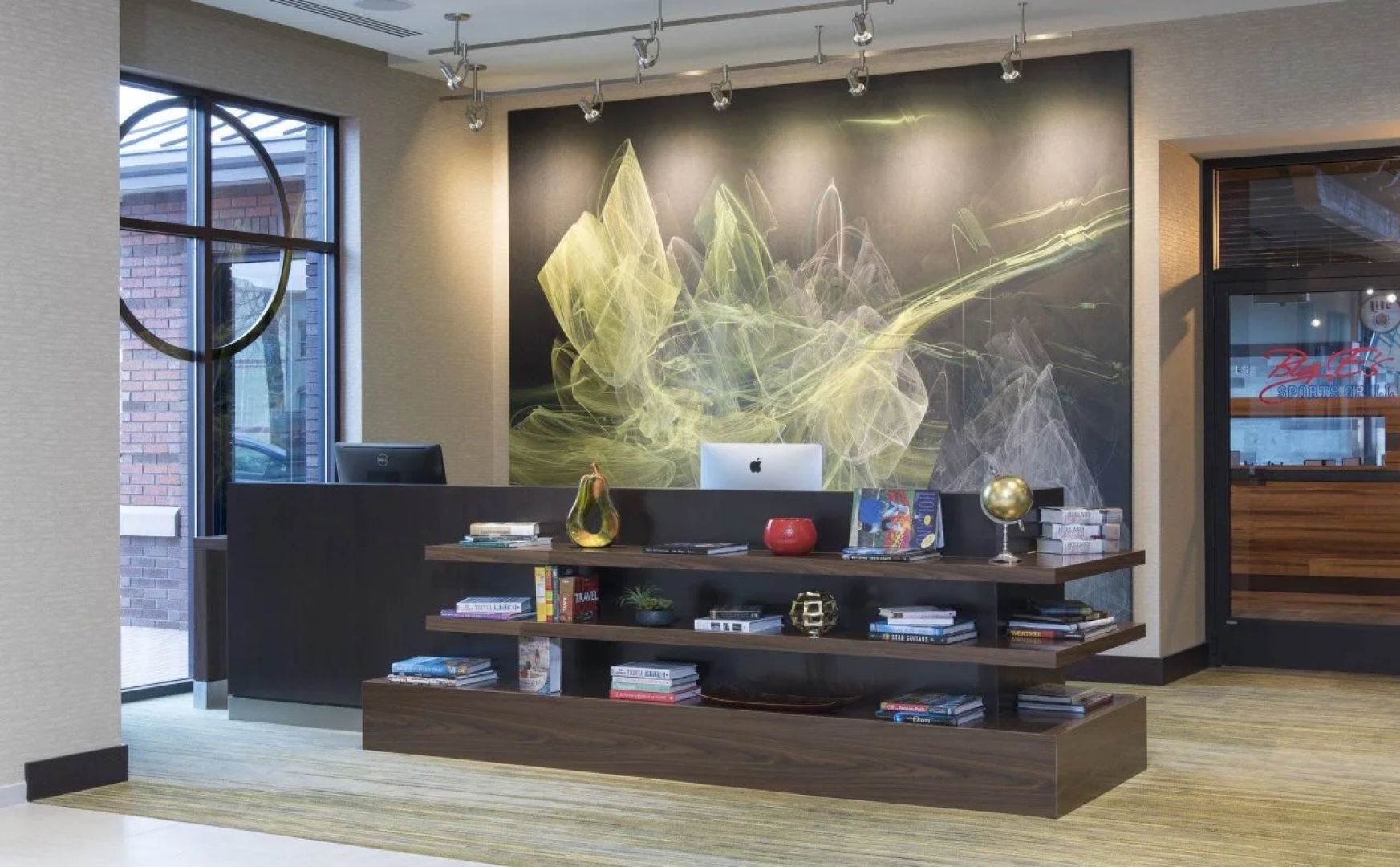 Courtyard by Marriott Holland Downtown