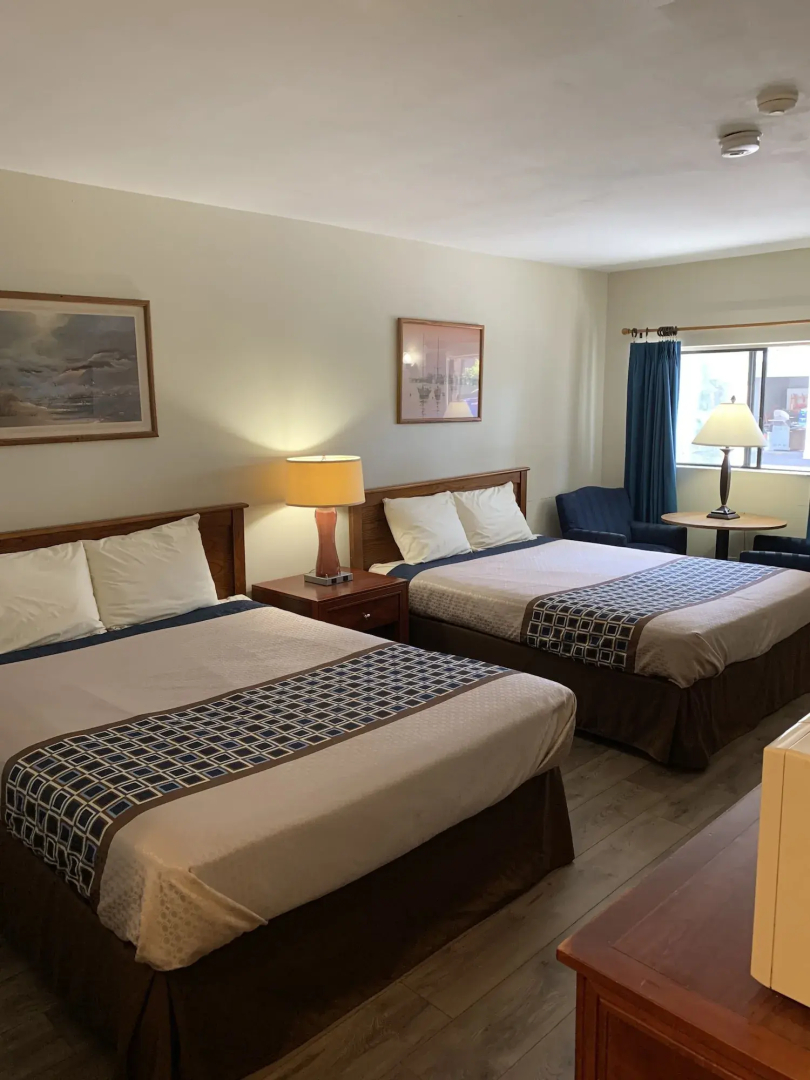Hampton Motor Inn