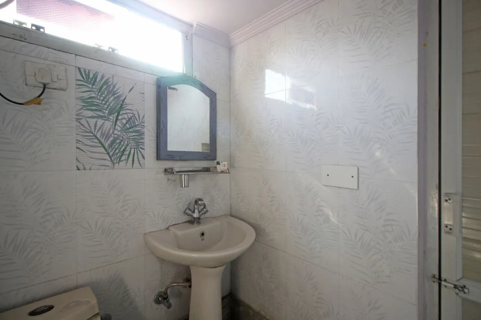 OYO 7147 Hotel Madhur Regency