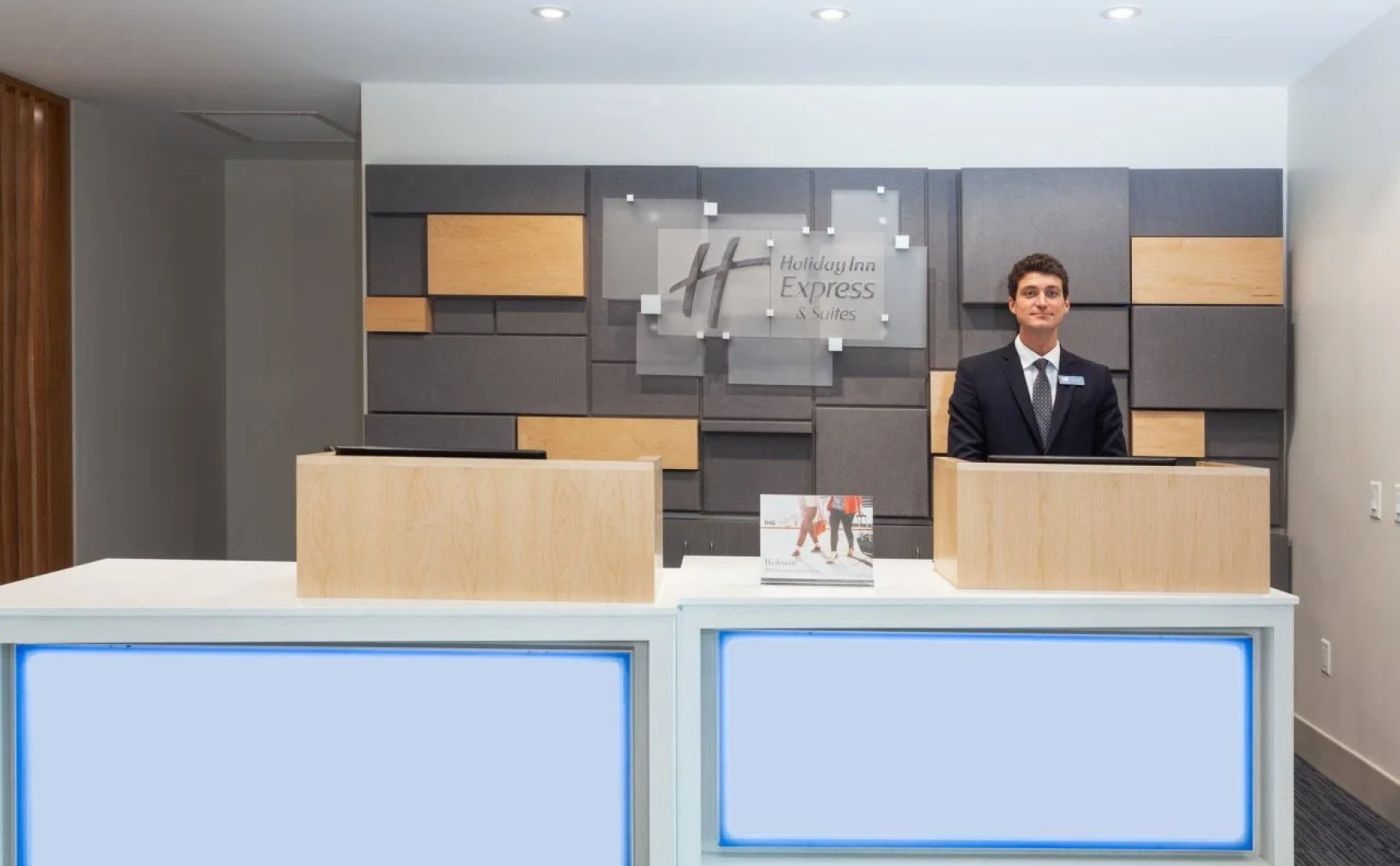 Holiday Inn Express Hotel & Suites Ft Lauderdale Airport/Cru by IHG