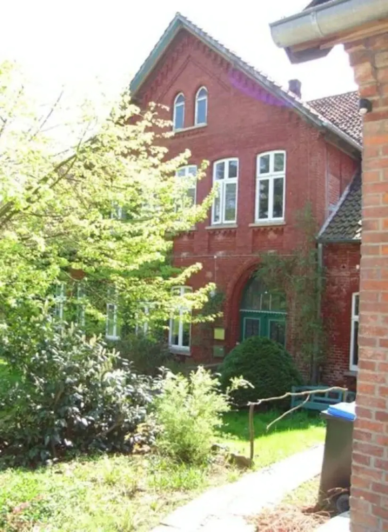The Large Holiday Apartment
