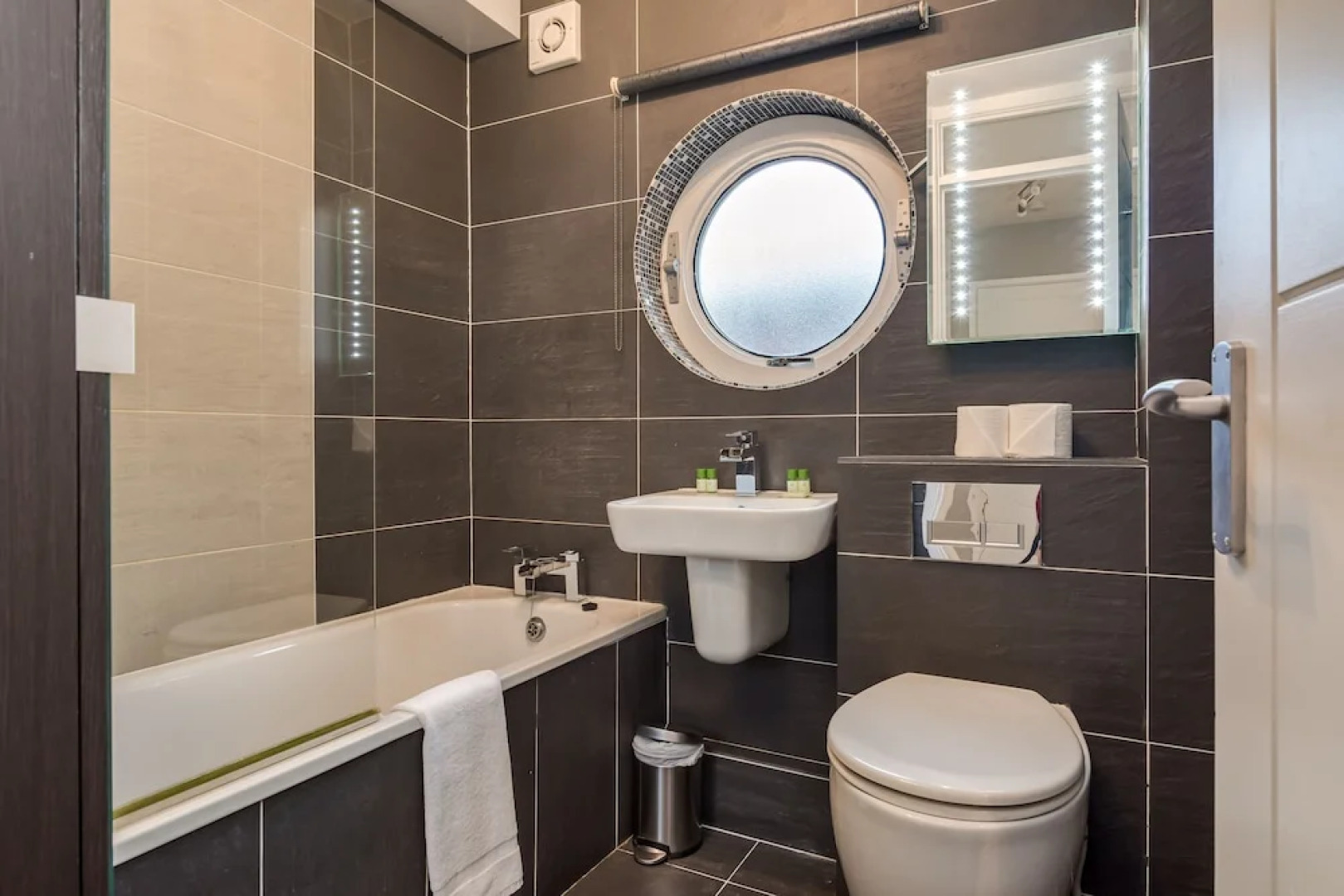 Central Belfast Apartments: Salisbury