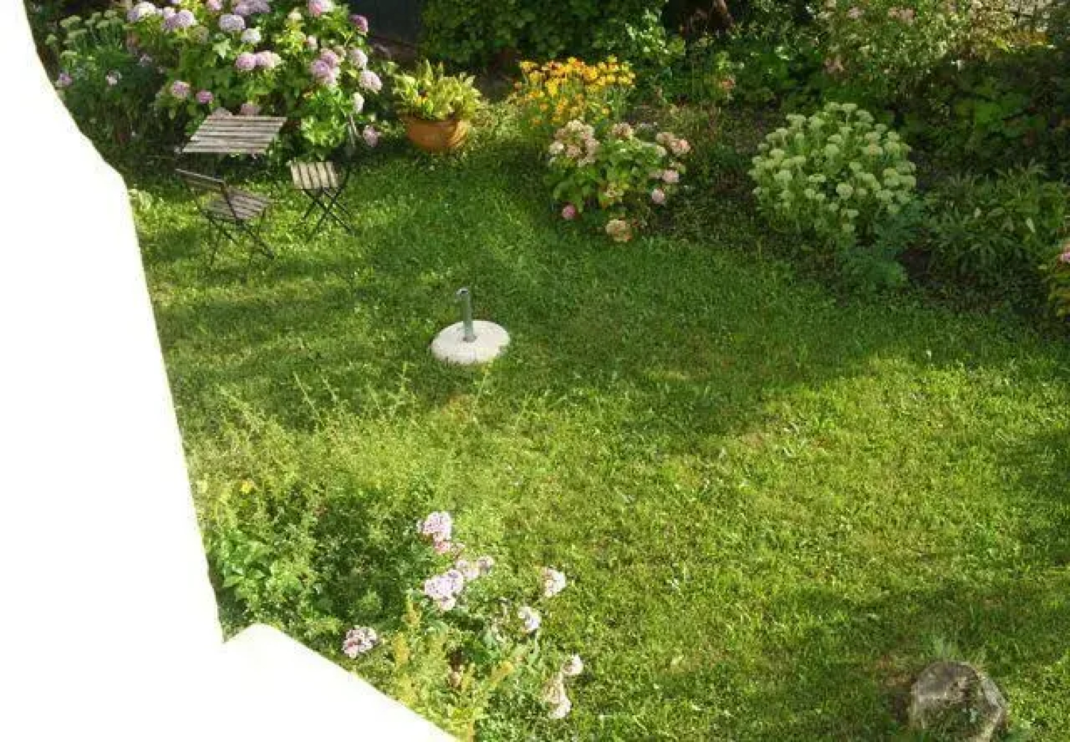 Stilvolle Wohnung mit Garten