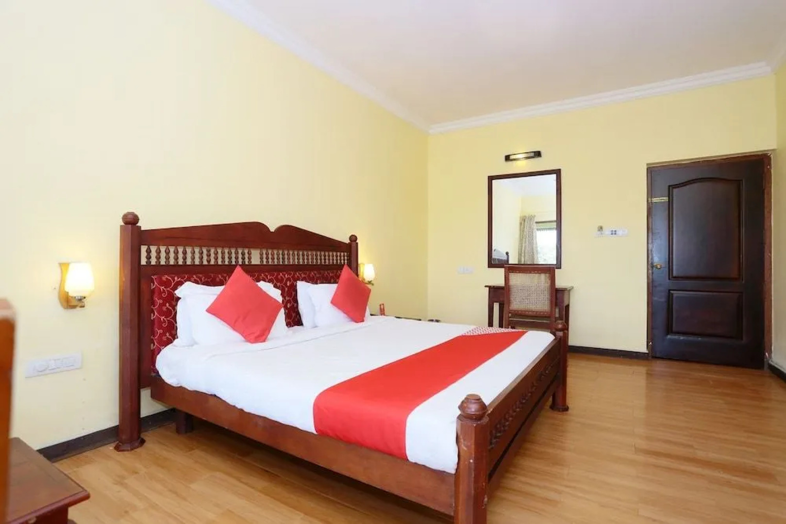 OYO 26874 Manor Backwater Resort