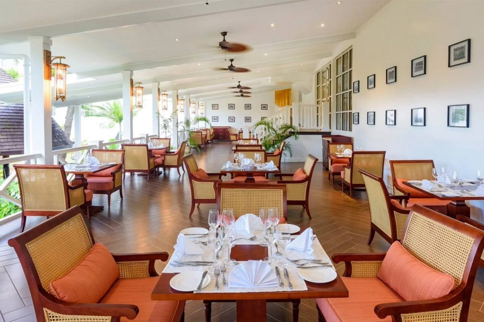 Sheraton Samoa Aggie Grey's Hotel & Bungalows