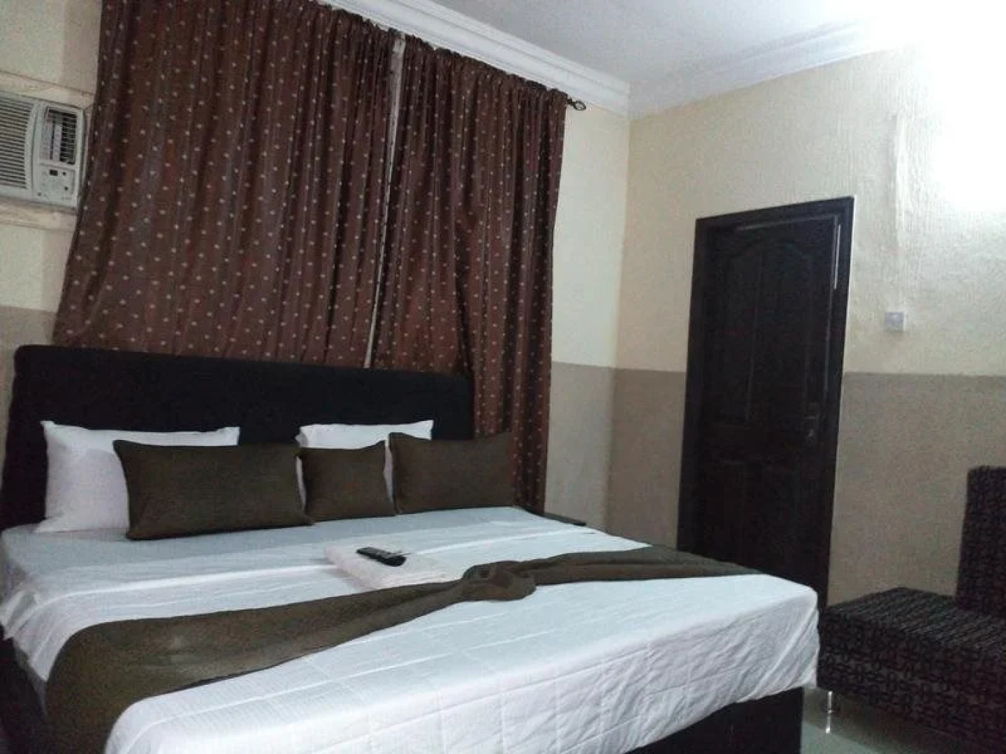 Ashosh Hotel Felele Rab