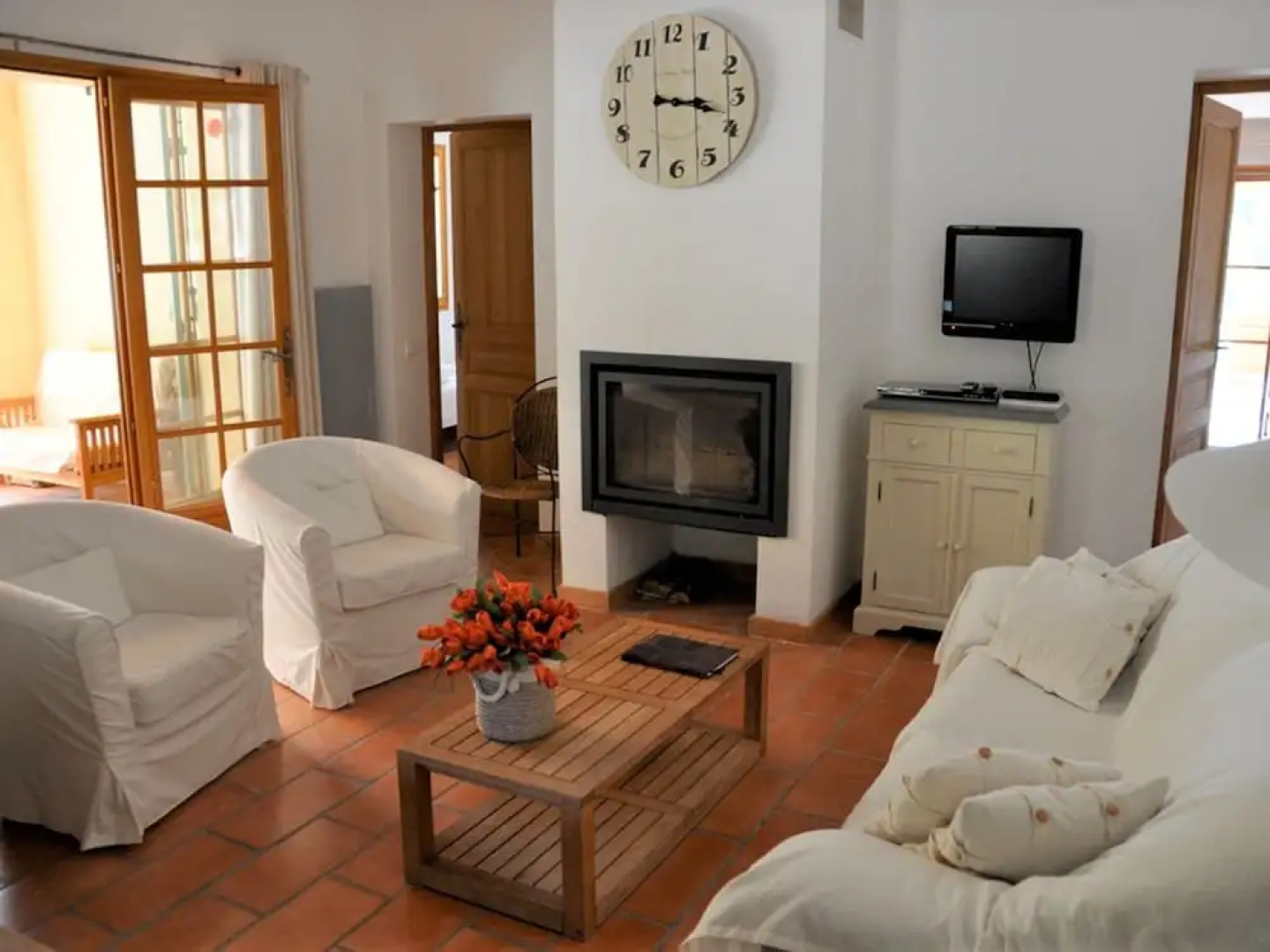 Provencal Holiday Home With Private Pool on 3000 m2 of Garden, in the Middle of the Luberon