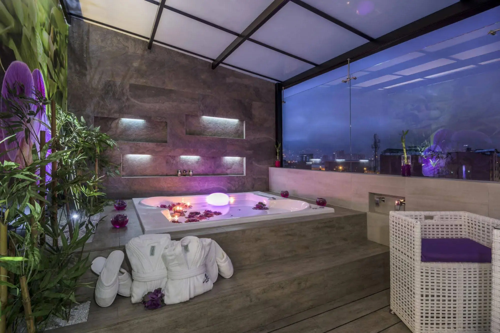 Hotel Black Tower Premium