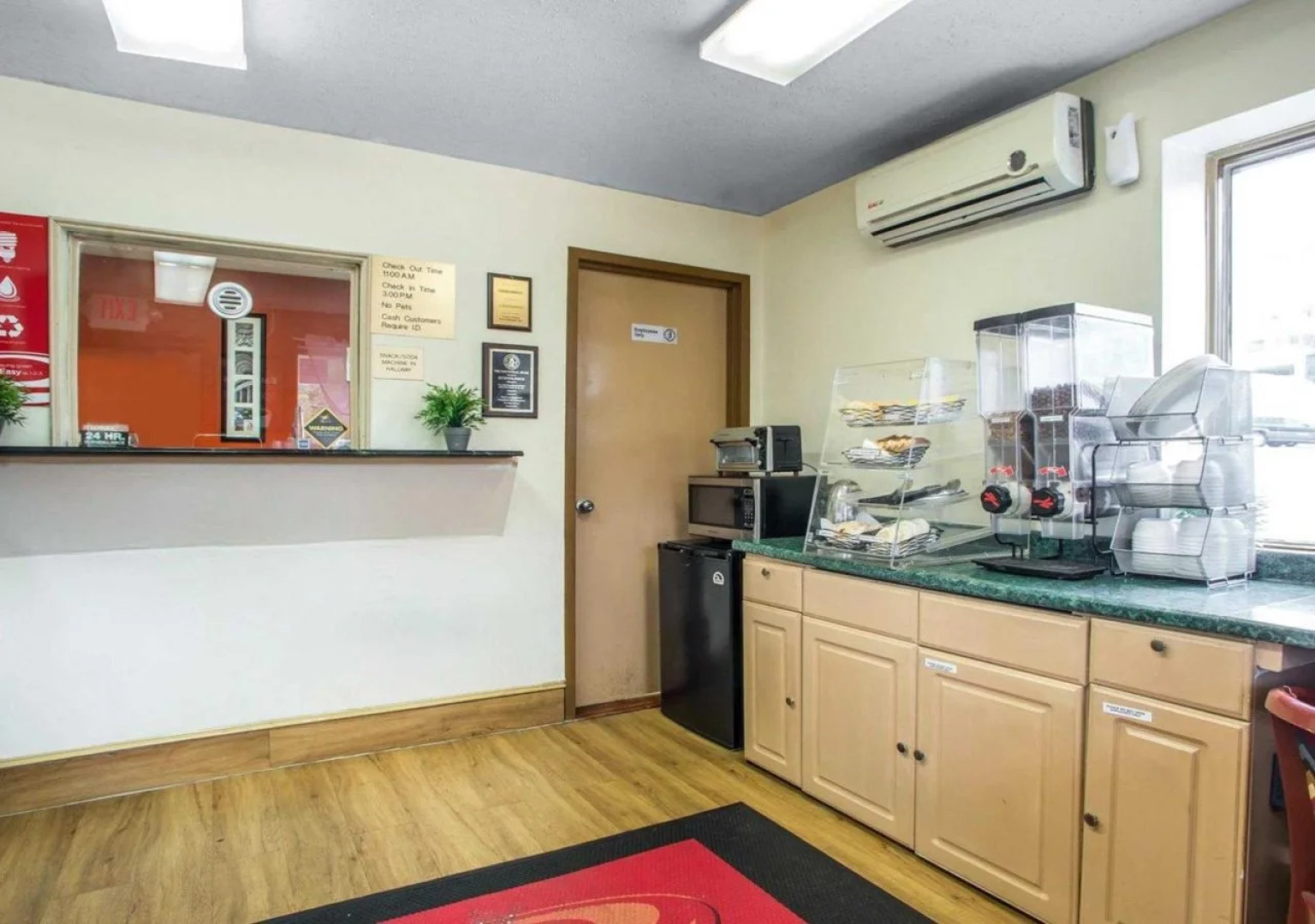 Econo Lodge Fort Lee