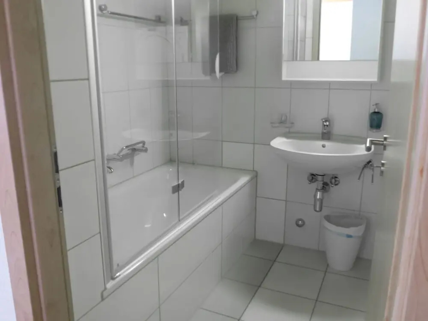 Tasman S16 2 Port-valais