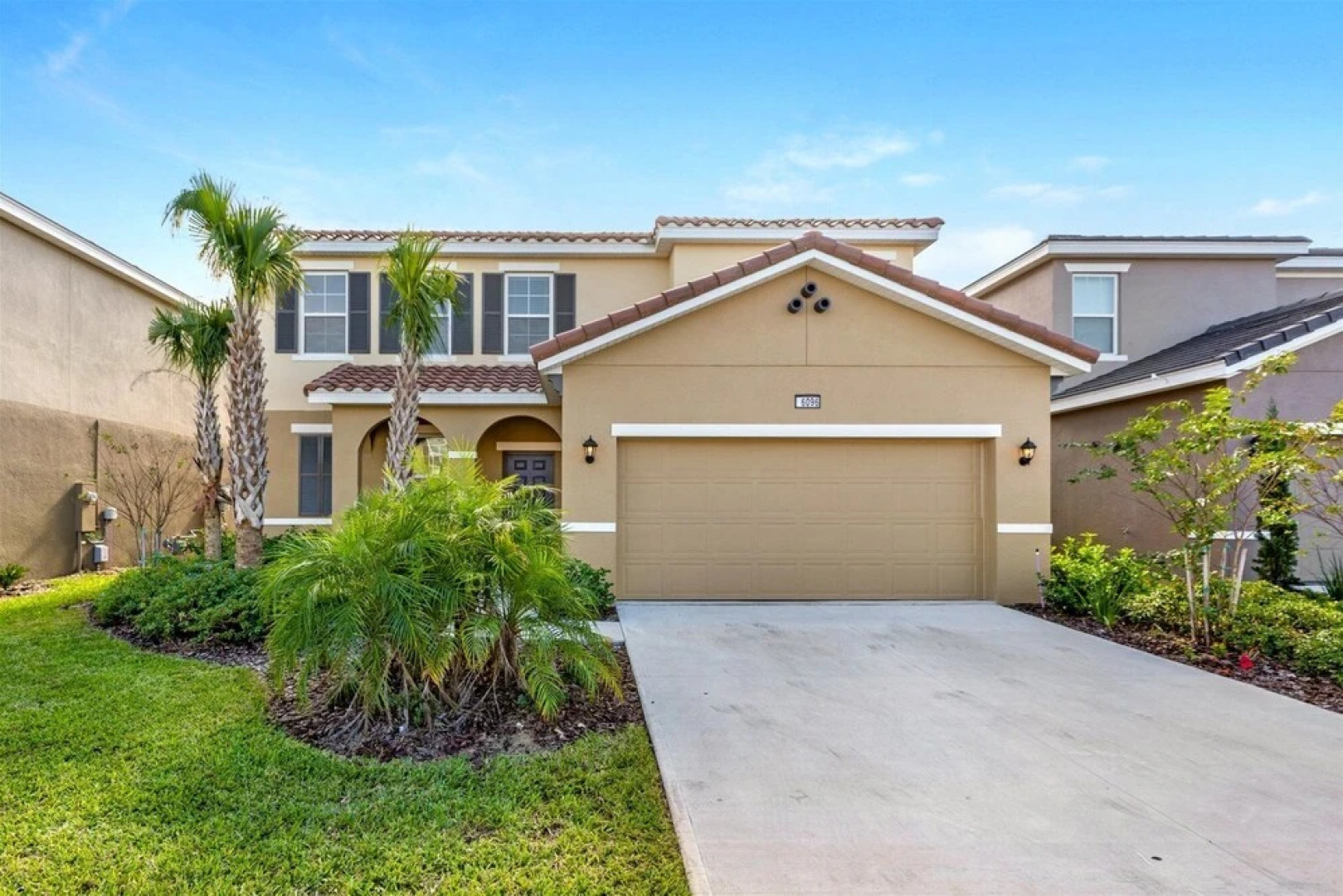 Fabulous Newly Built, 5 bed Villa With Private Pool and Modern Decor - 498