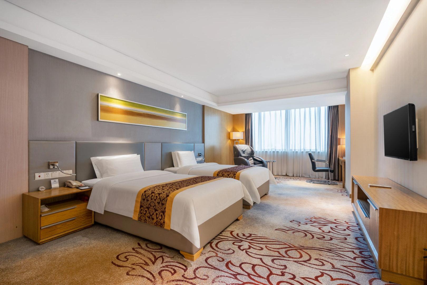Guangzhou Pearl River International Hotel （Yijing Lu Metro Station）