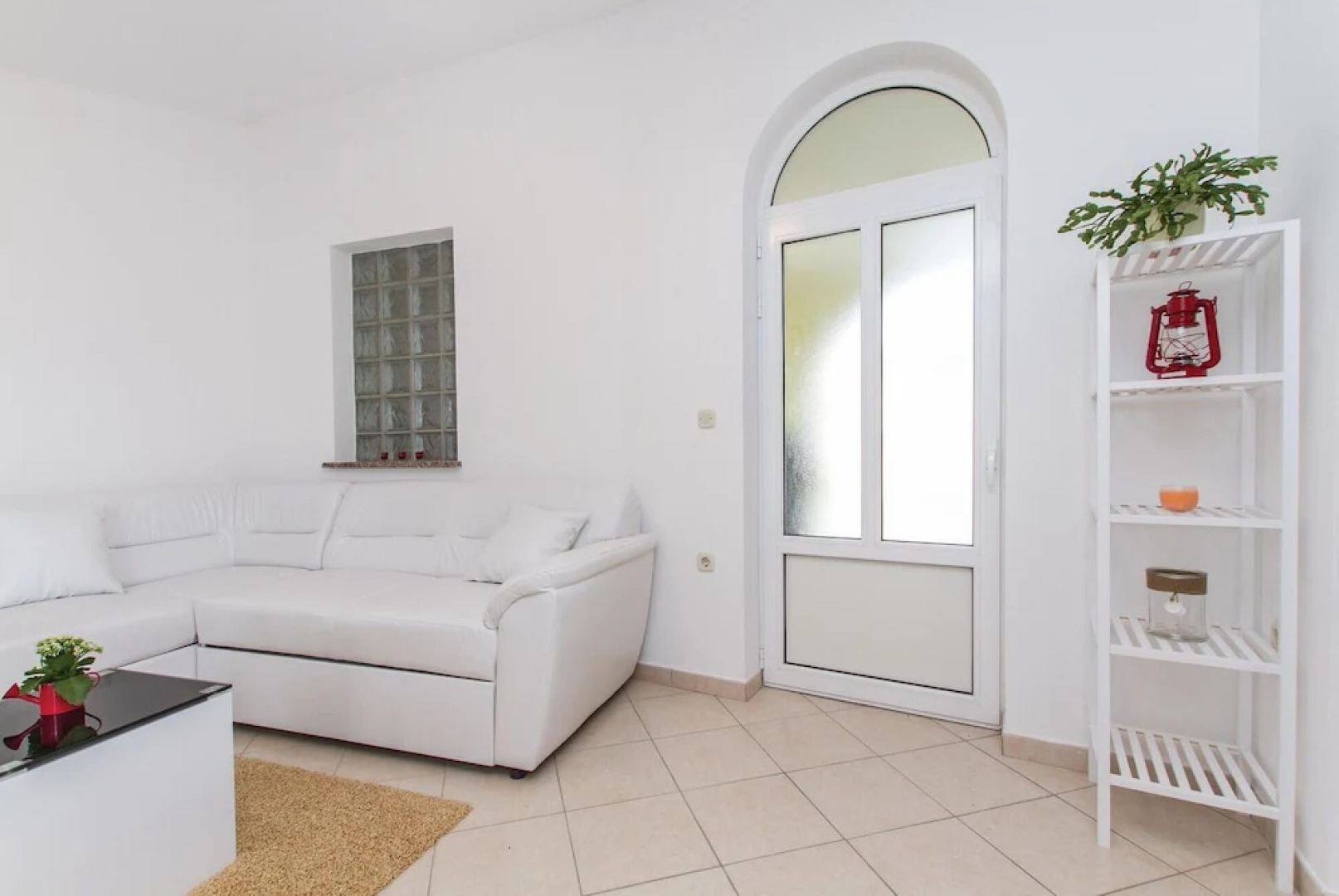 Awesome Home in Drenje With Wifi and 4 Bedrooms