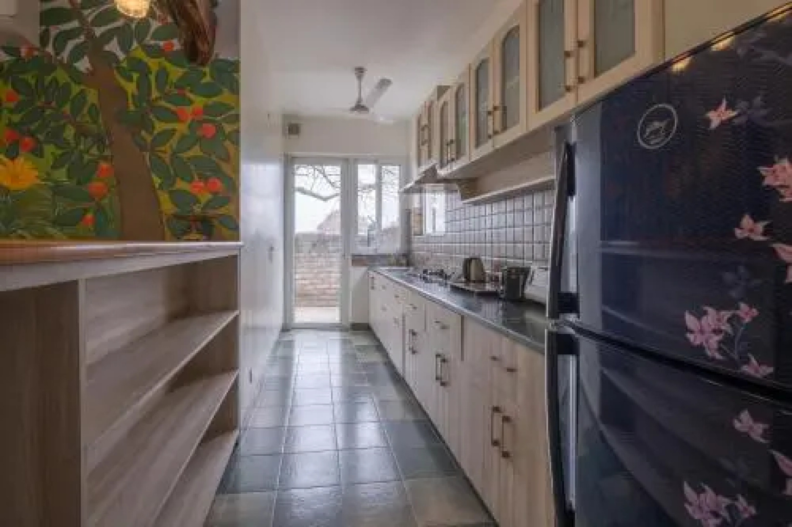 The Hideout by Vista Rooms