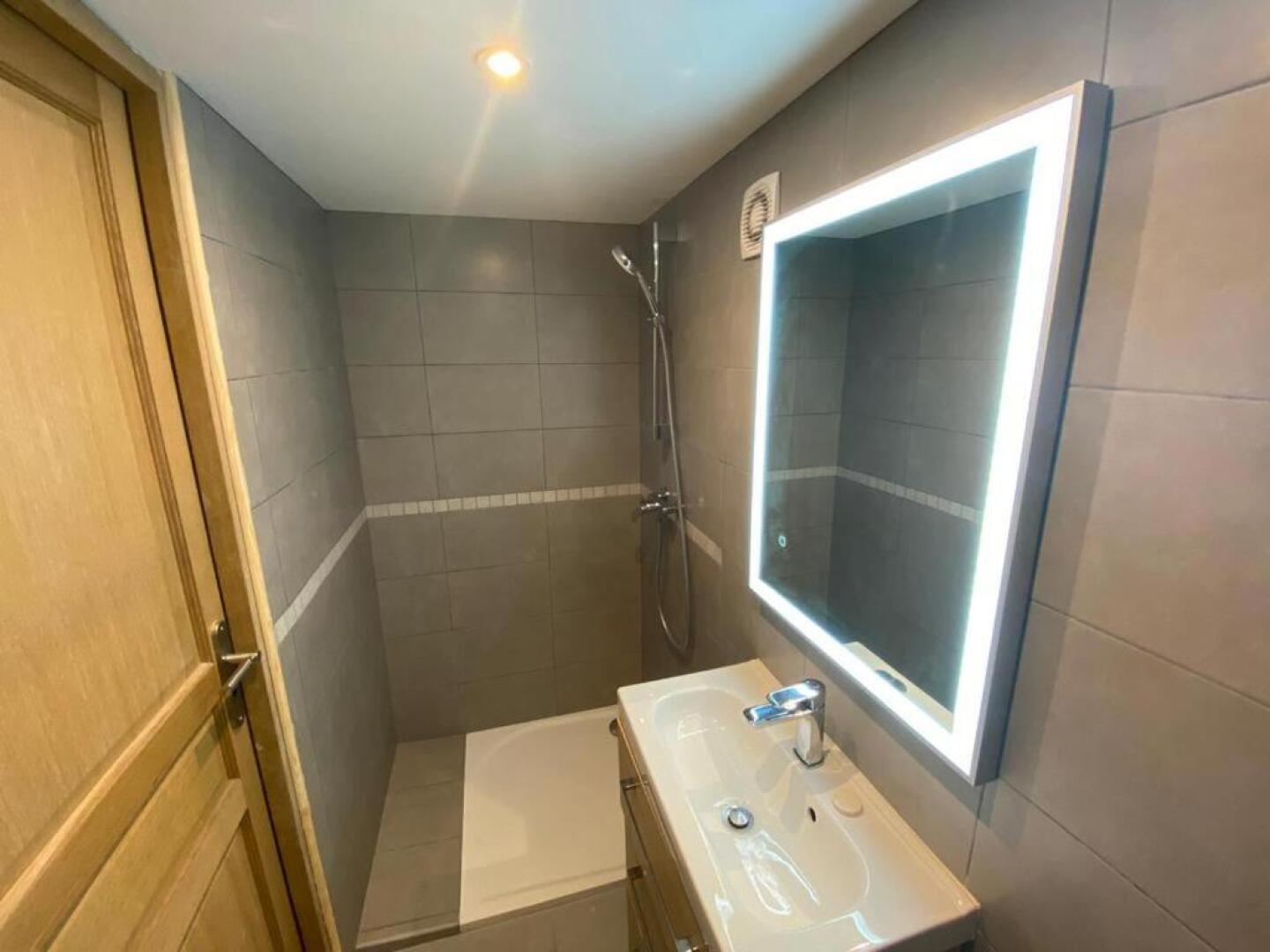 Très grande Villa pour 1 famille ou plusieurs...