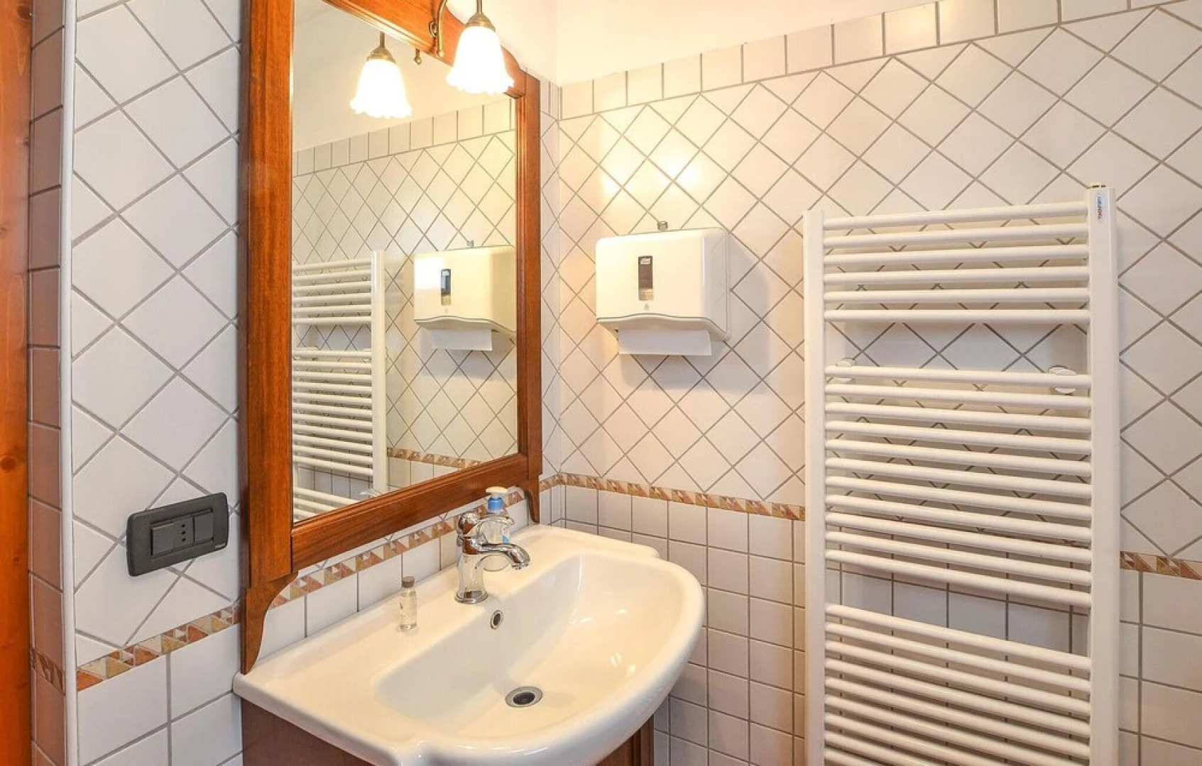 Stunning Home in Cimolais With 4 Bedrooms and Wifi