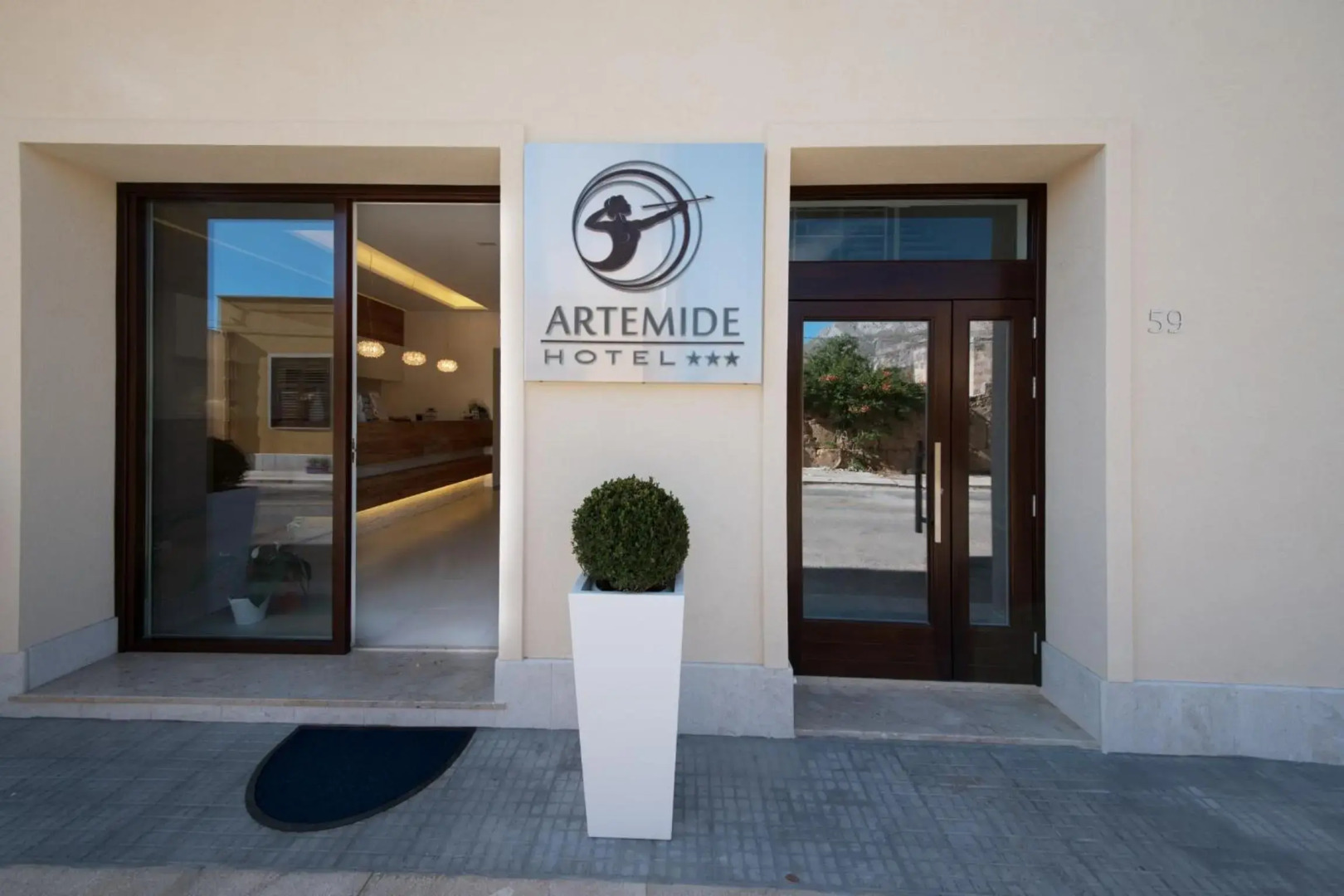 Artemide Hotel