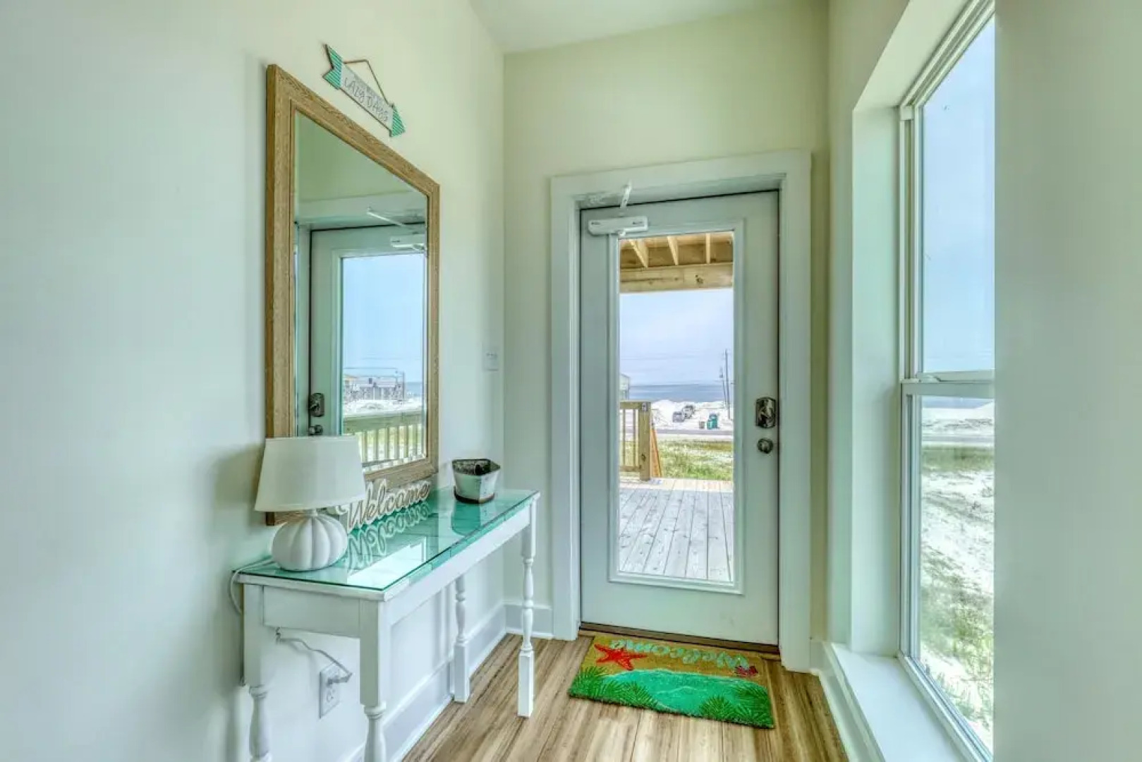 Salty Seahorse -2822 Bienville