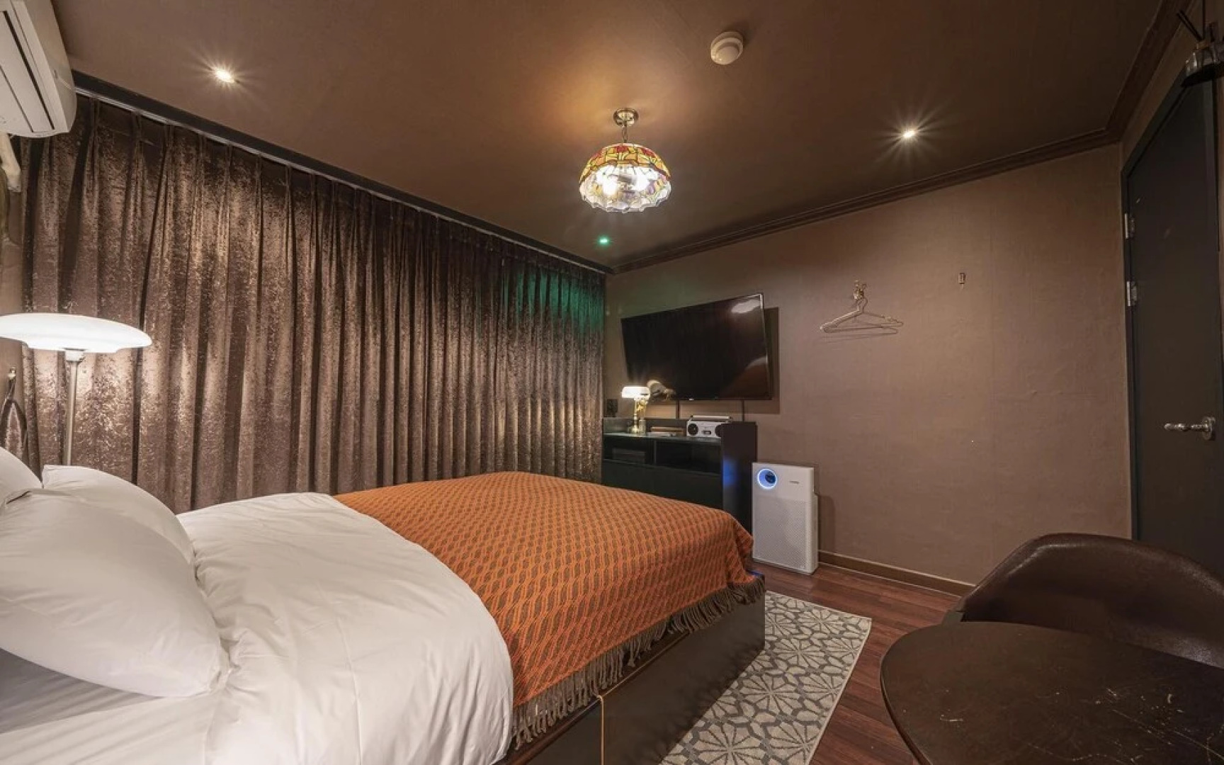 Cheonan The Lounge Hotel