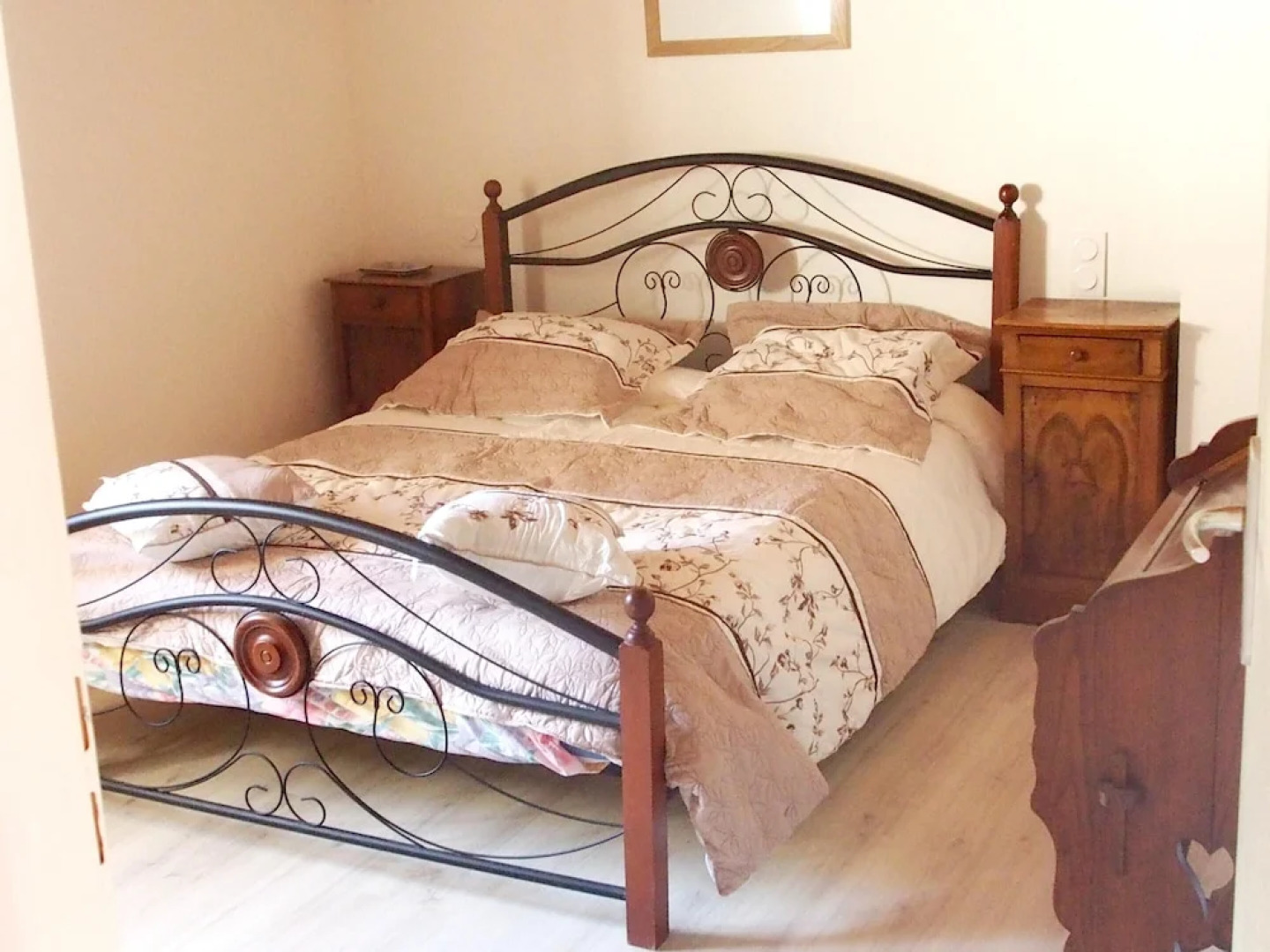 Villa With 2 Bedrooms in Sisteron, With Wonderful Mountain View, Private Pool, Furnished Garden - 160 km From the Beach