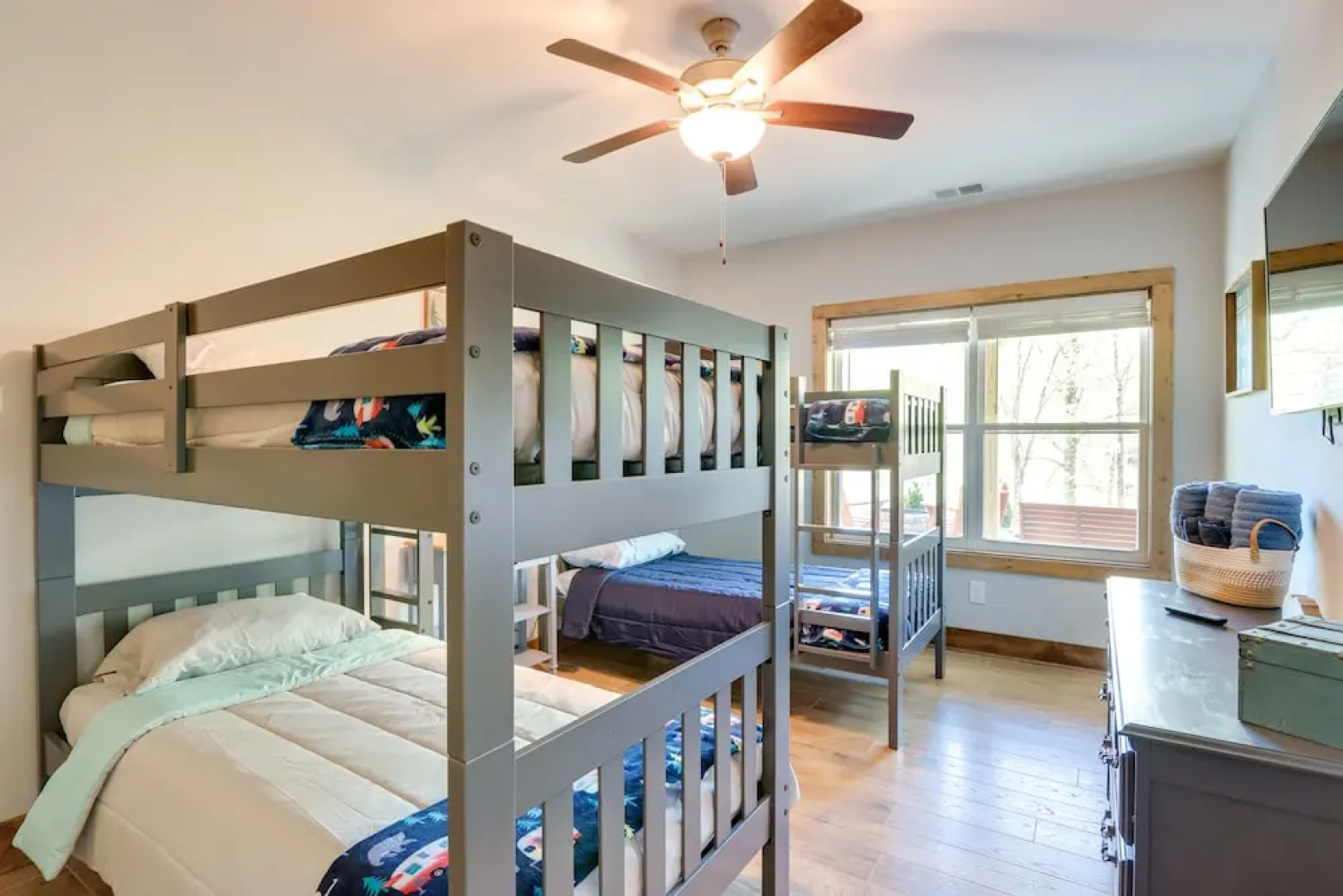 'lakeside Paradise' in Ellijay: Hot Tub, Fire Pit