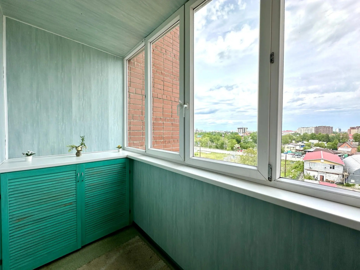 Compass (Компасс) на улице Первомайская