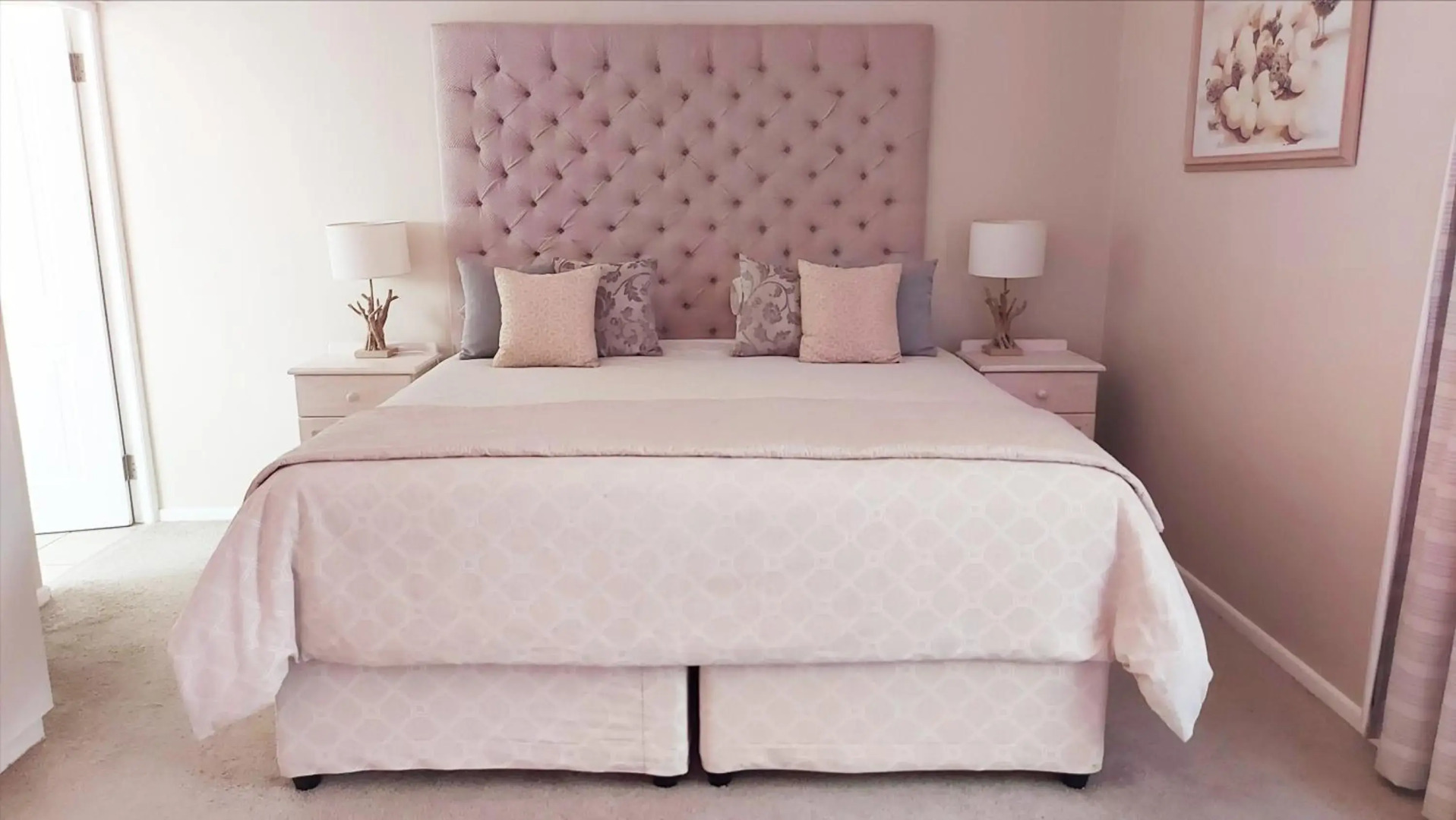 Russells On The Port