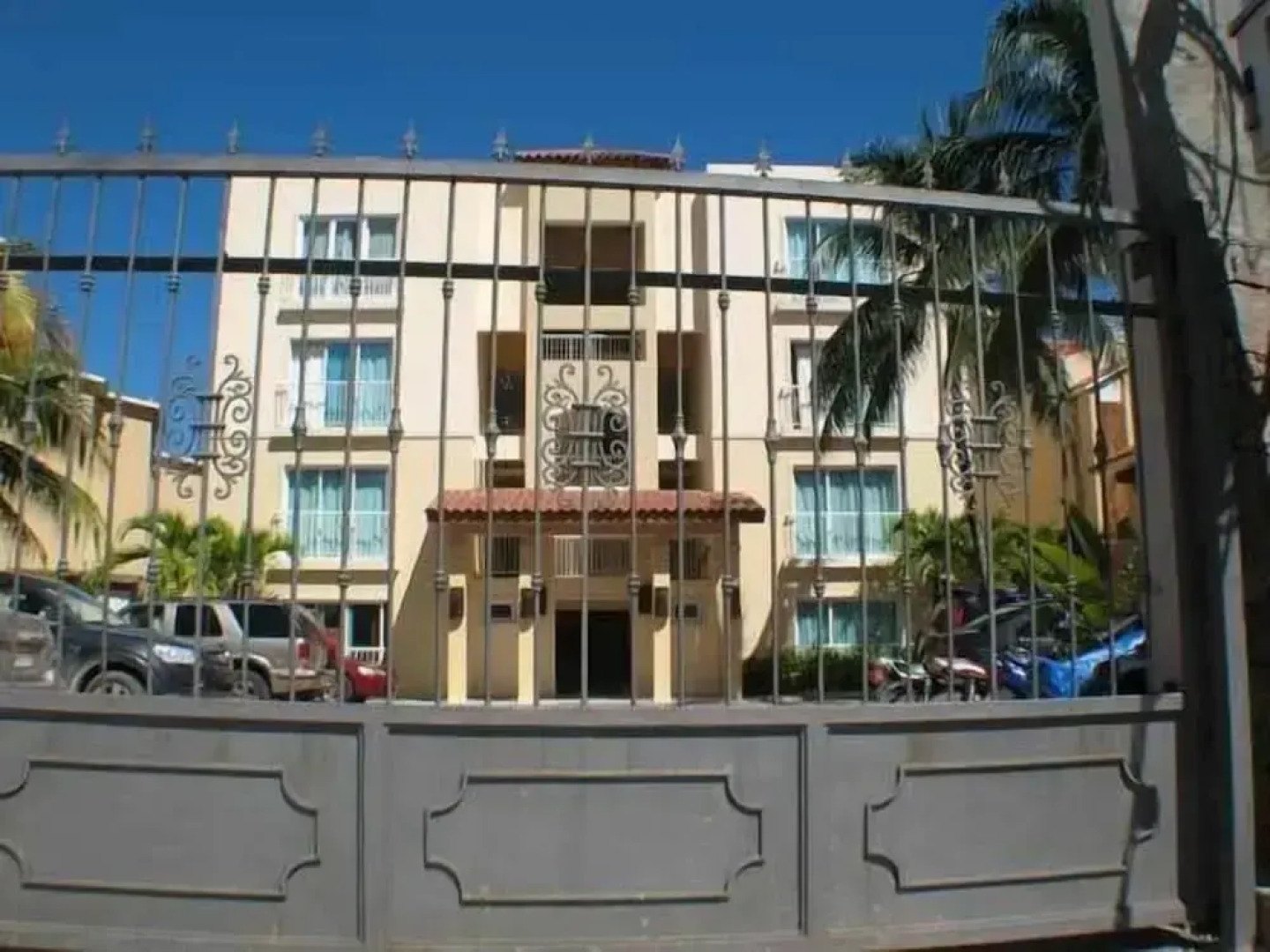 Kite Beach Hotel and Condos