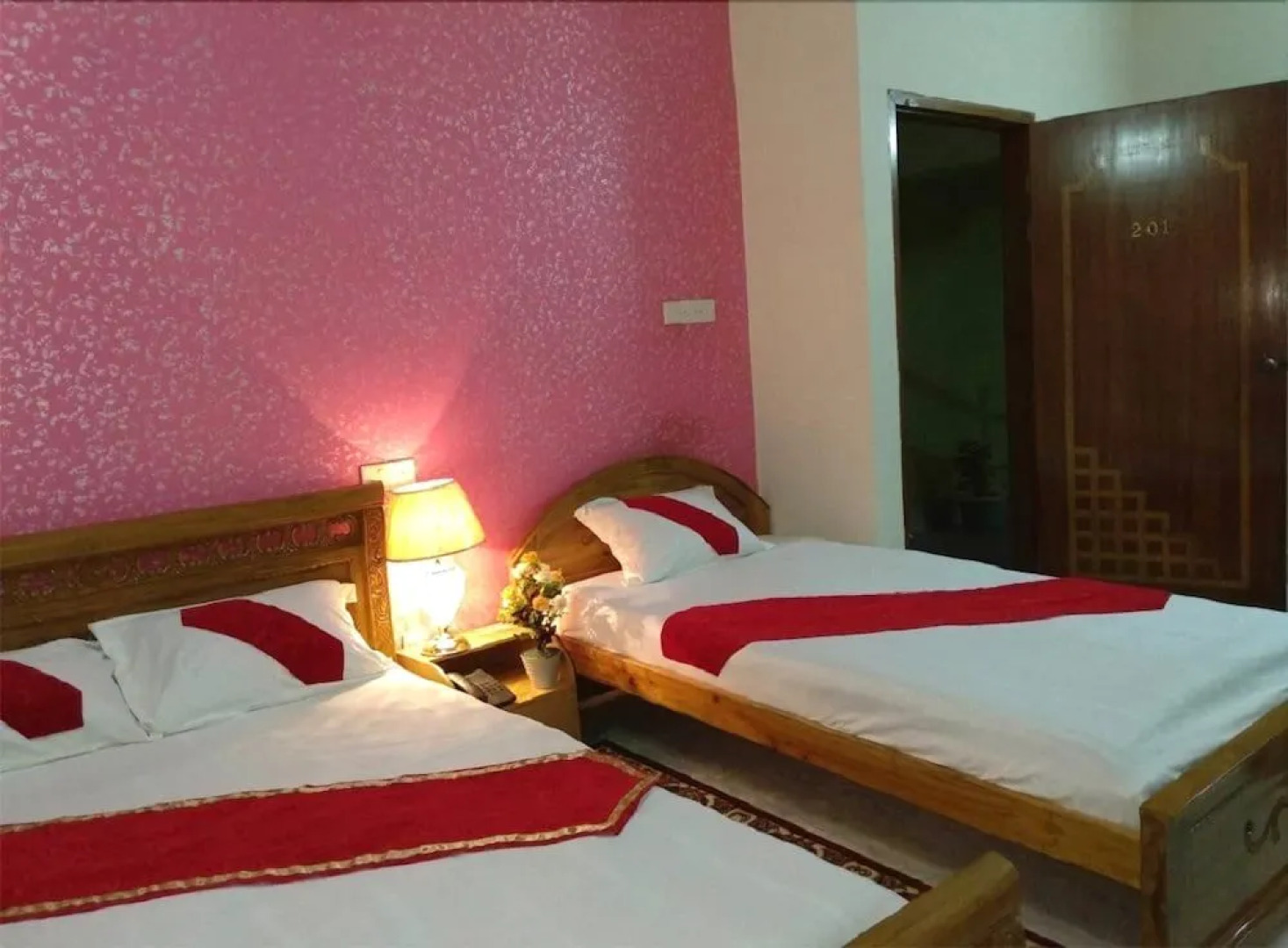 Farmis Garden Hotel & Restaurant