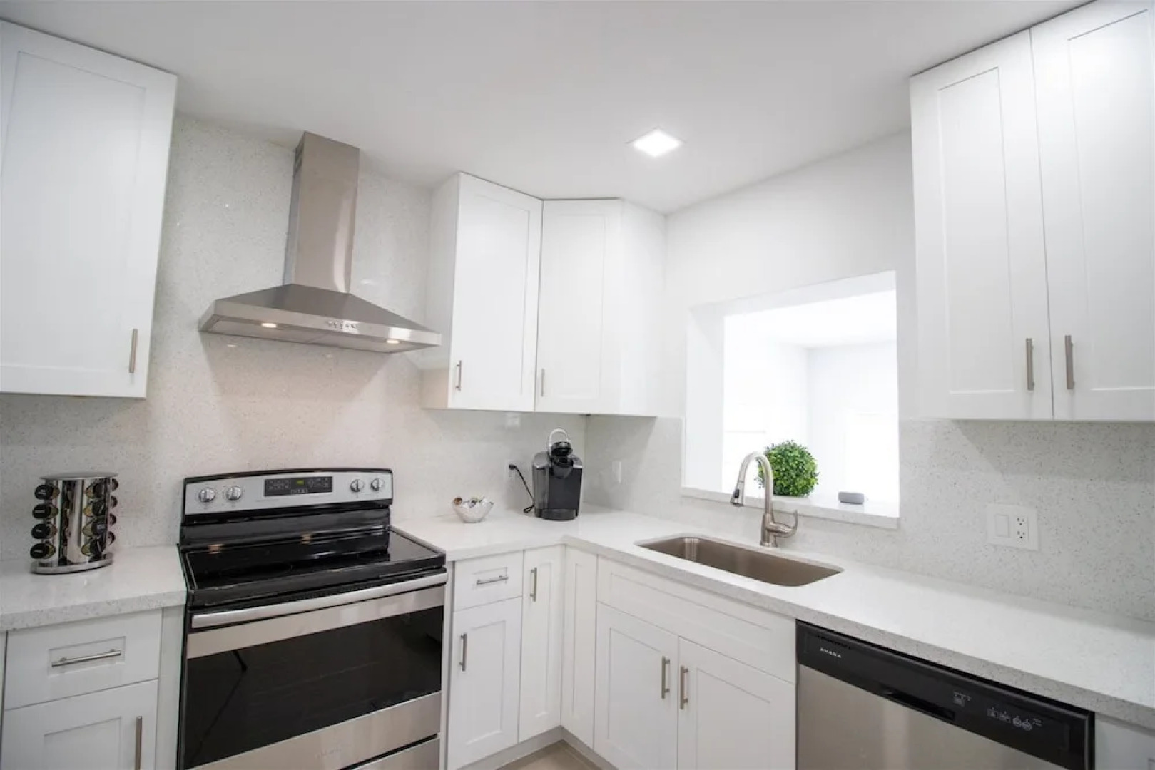 Like New Miami Springs Family Home