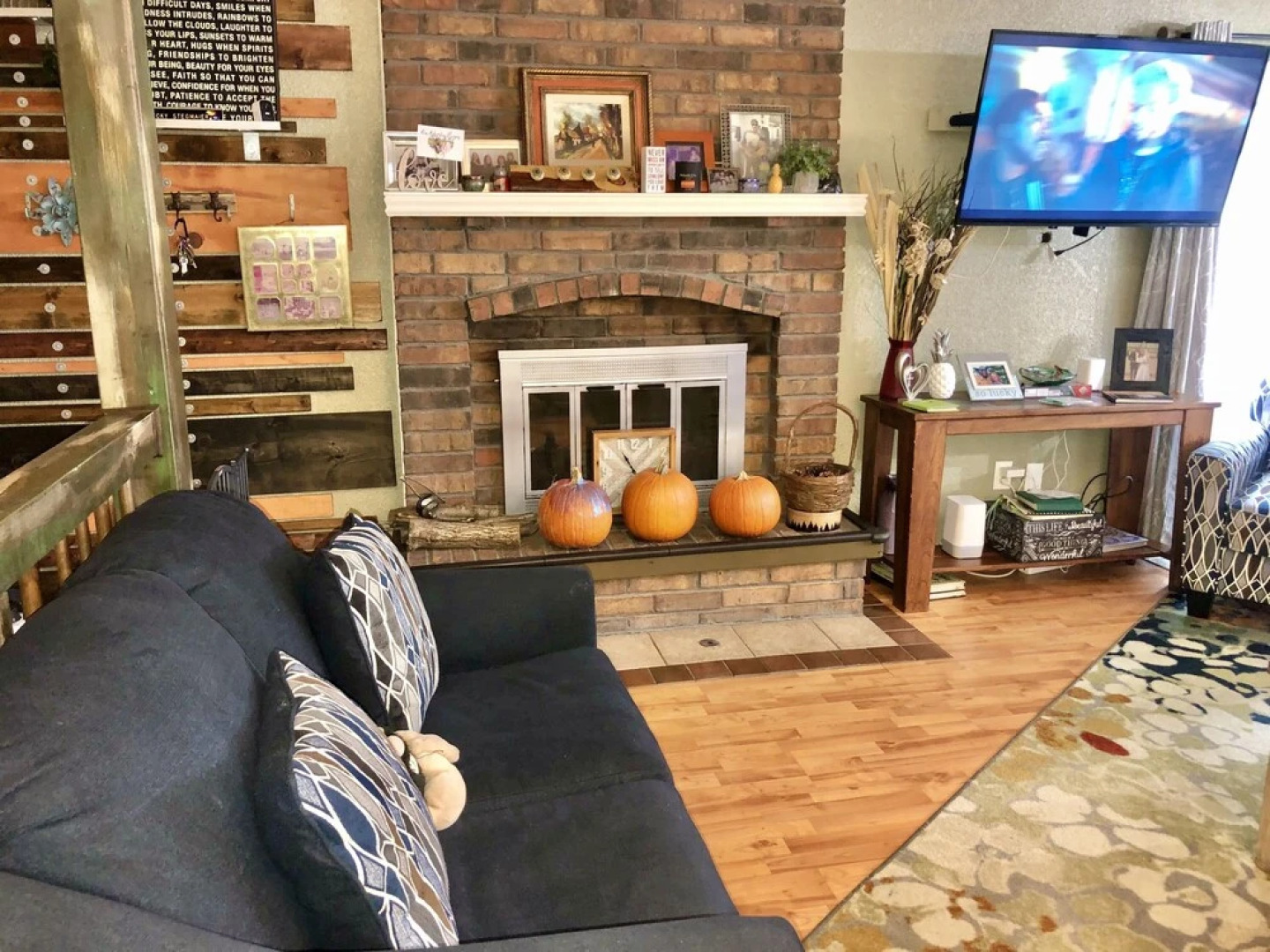 Becky & Marvels 420 Home With A Rentable Room And Wifi