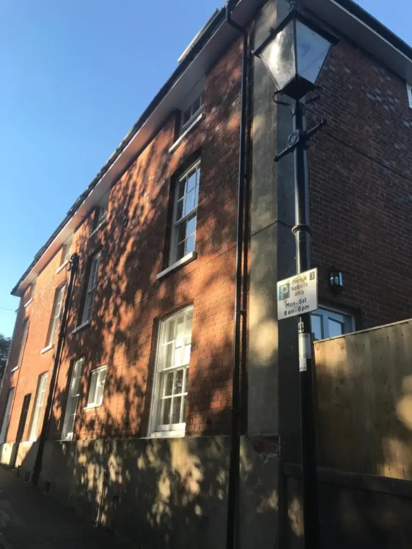 The Apartment, 24 West End Terrace, Winchester