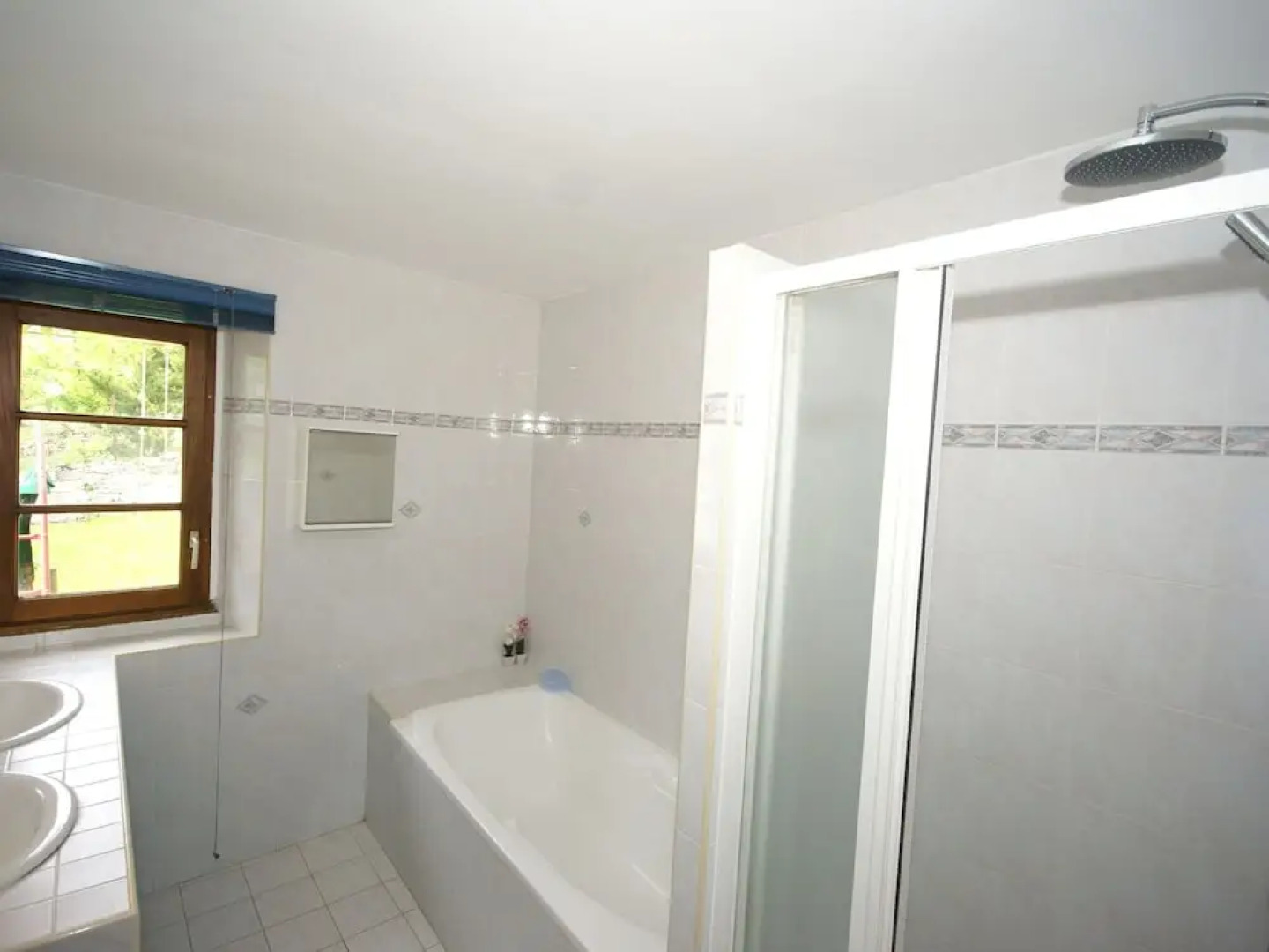 Atmospheric Holiday Home With Private Swimming Pool and Covered Terrace