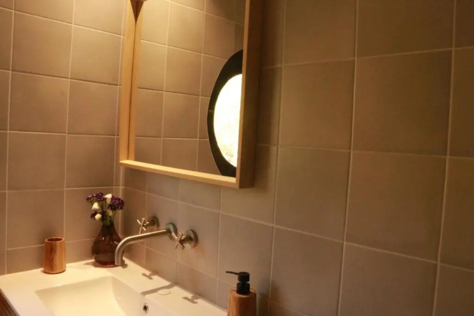 Studio très cosy - indépendant dans une péniche - Paris 16