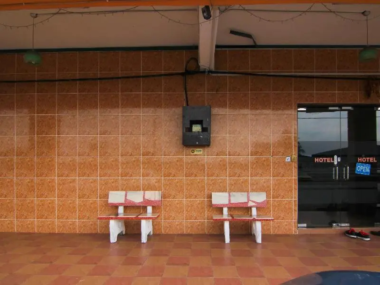 OYO 43962 Ezzy In Hotel