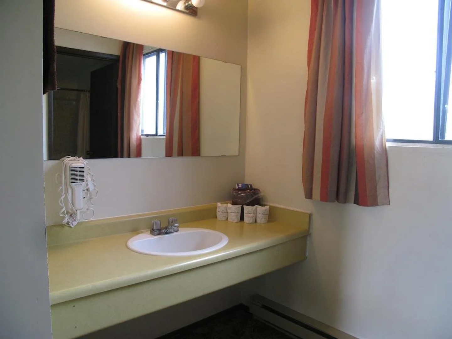 Hotel Viewmont Residency Ltd.