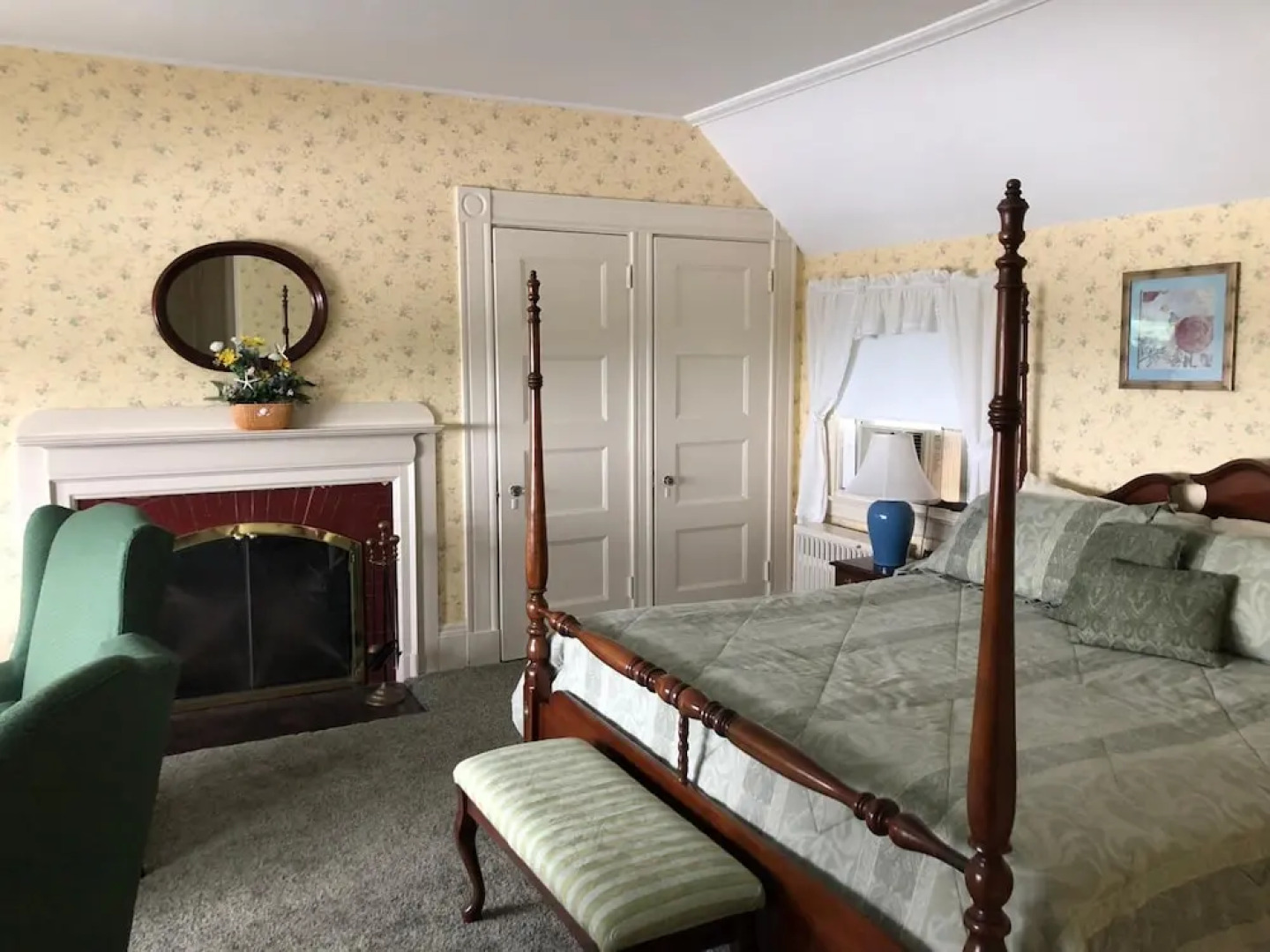 Sands of Time Motor Inn & Harbor House