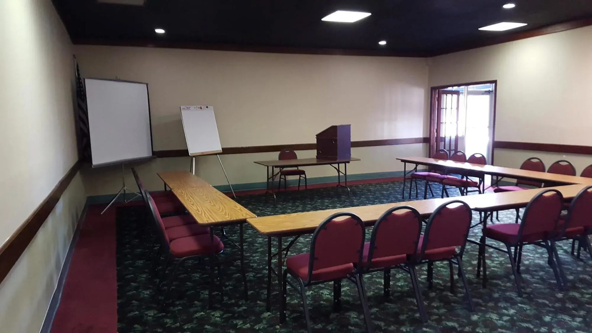 River Valley Inn & Suites (Extended Stay)