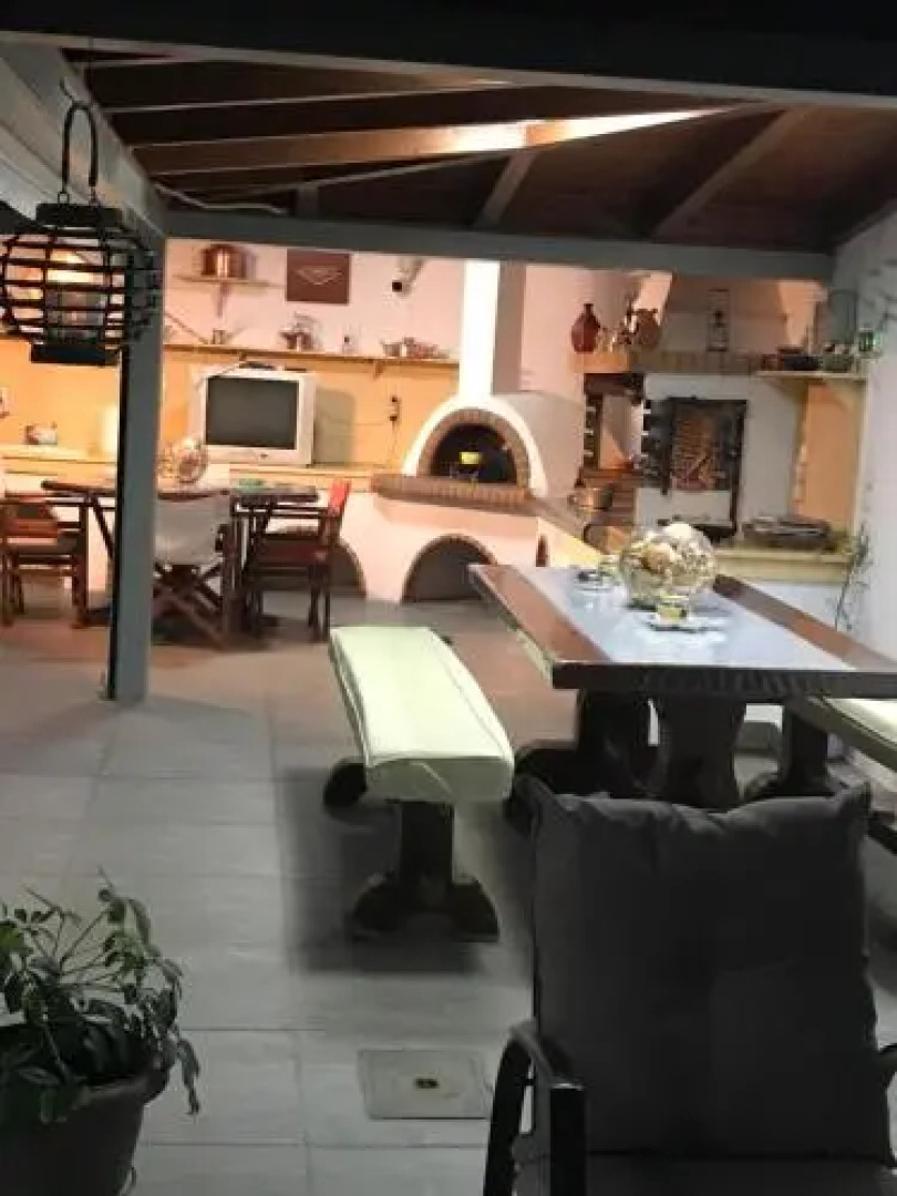 Chaliotis Apartments