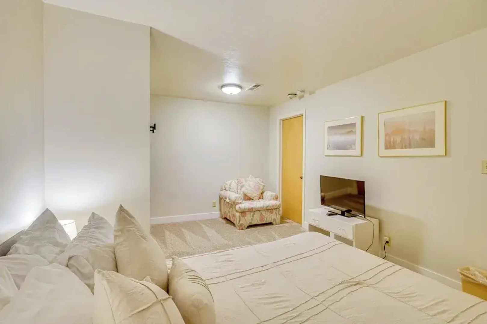 Superb Park City Escape w/ Deck, Walk to Ski Lift!