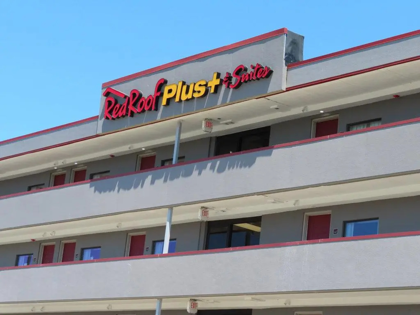 Red Roof Inn PLUS+ & Suites Erie