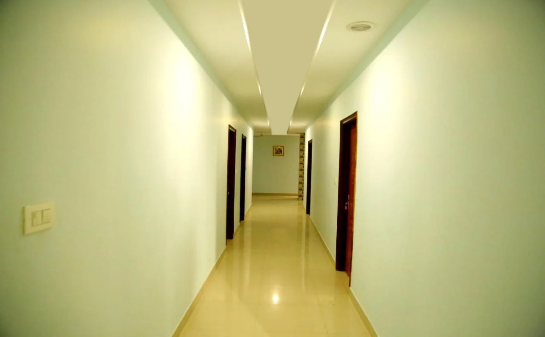 OYO 3858 GTB Starlite kurali