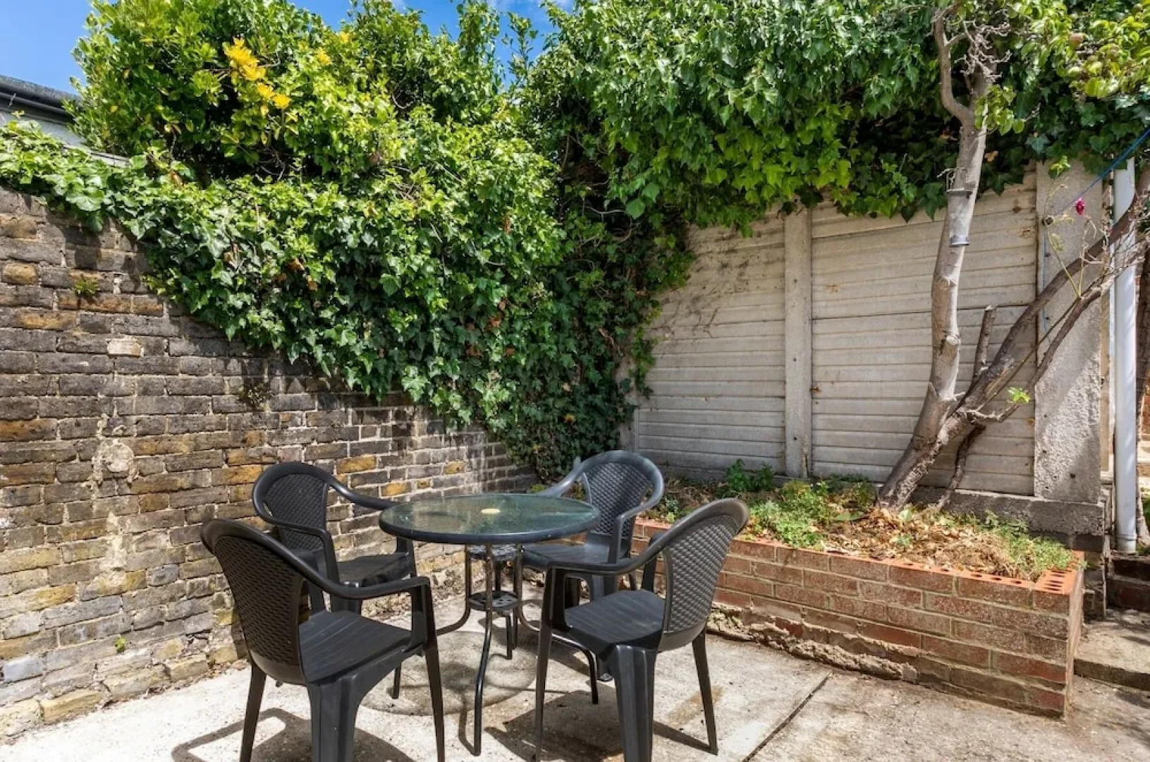 2 b&b 40 Percent off Weekly Half Price Monthly