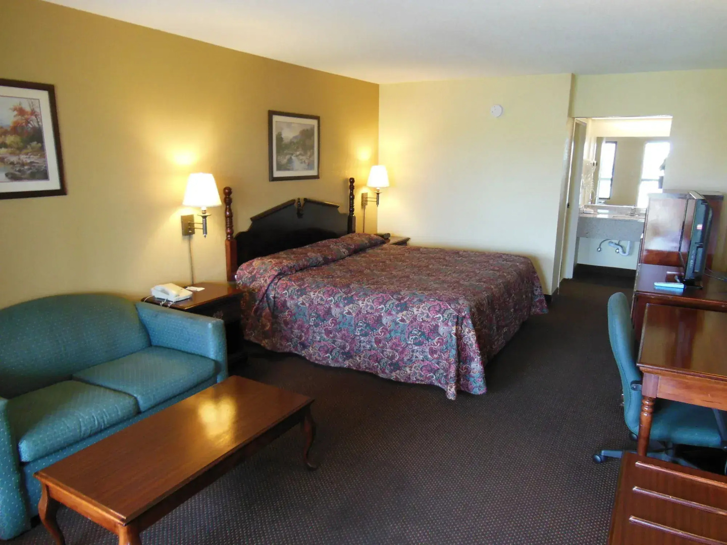 GuestHouse Inn Clarksville