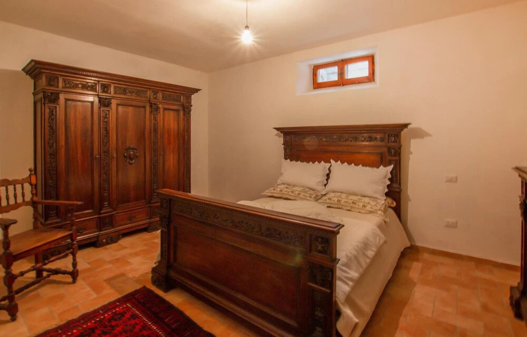 Beautiful Home in Londa With 2 Bedrooms and Wifi