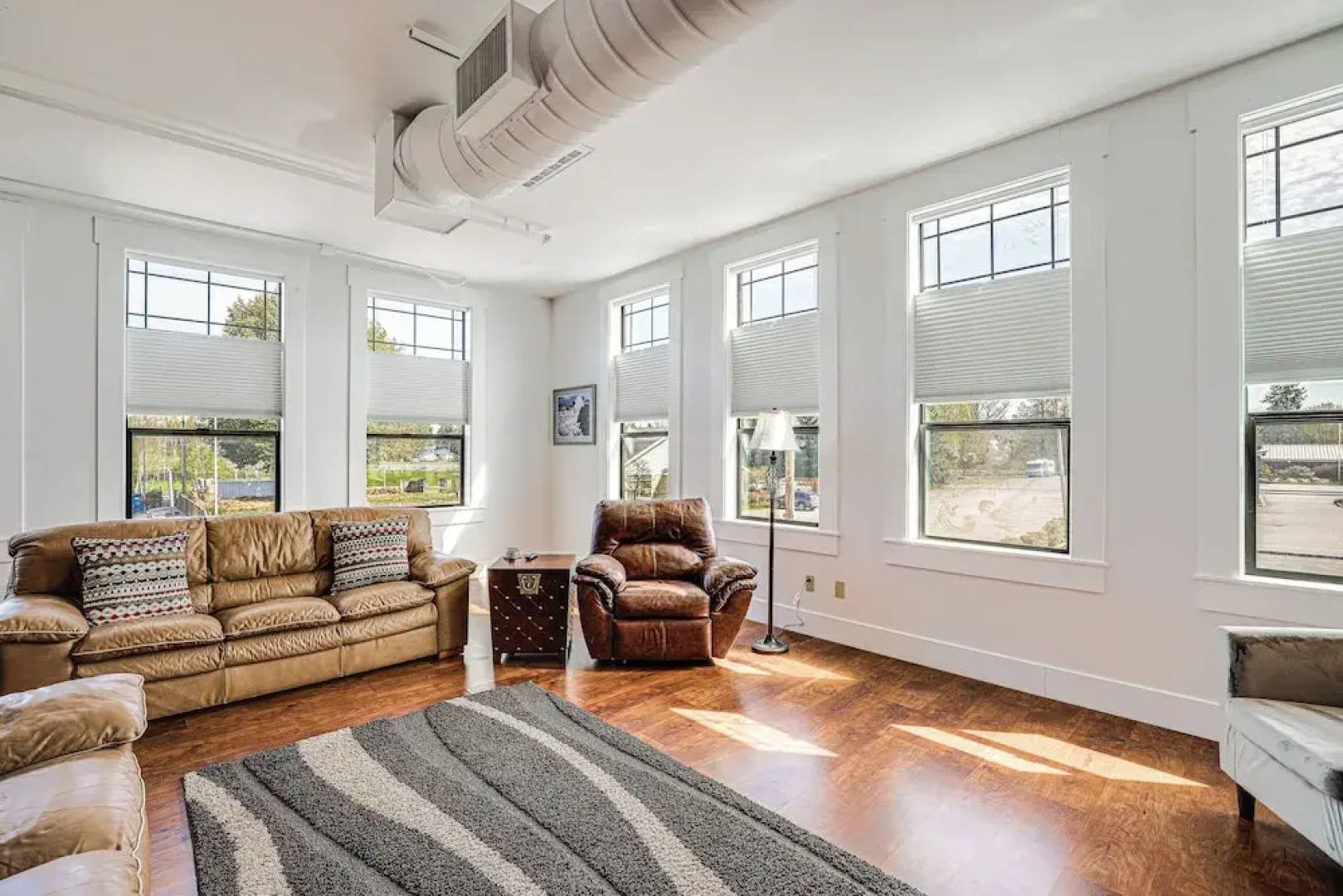 Modern Blaine Condo Rental < 1 Mi to Boat Harbor!